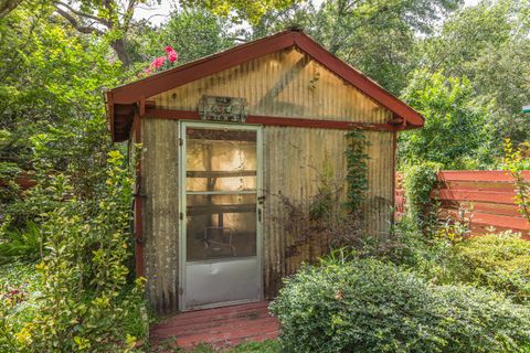 A home in Fort Walton Beach