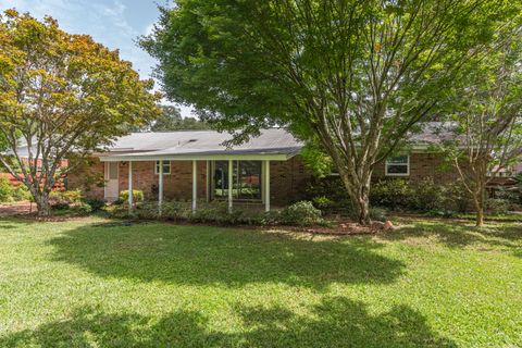 A home in Fort Walton Beach