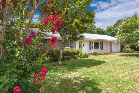 A home in Fort Walton Beach
