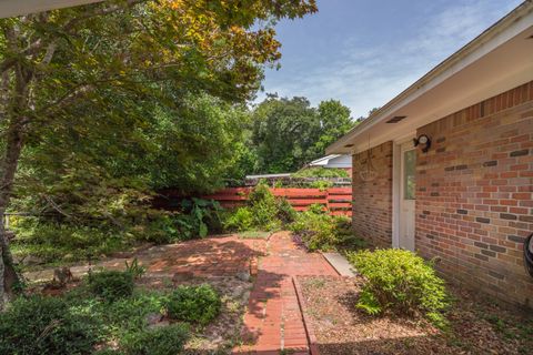 A home in Fort Walton Beach