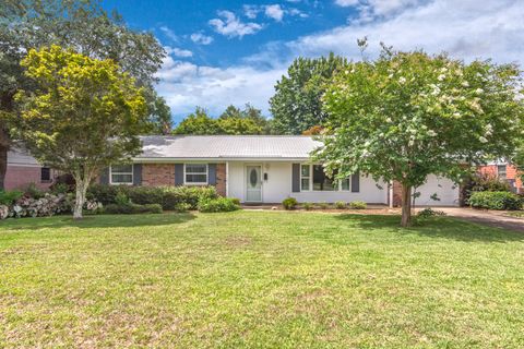 A home in Fort Walton Beach