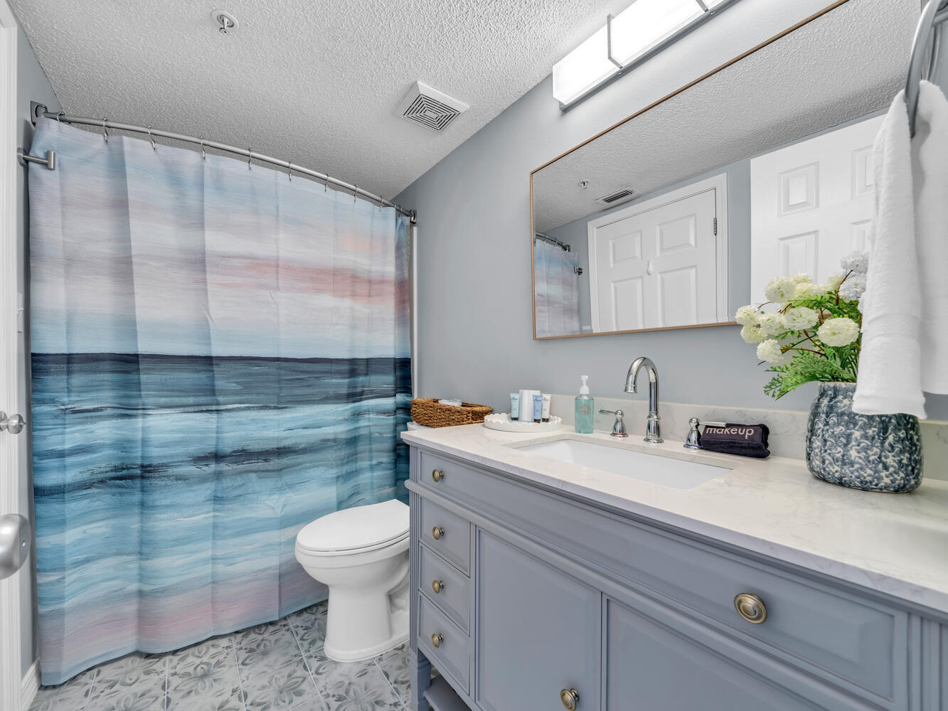 SUNSET COTTAGES CONDO - Residential