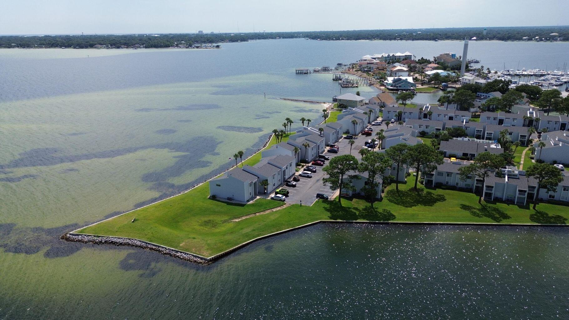 FINISTERRA CONDO - Residential