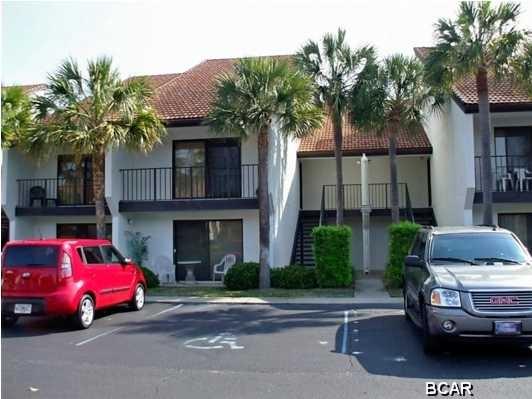 Edgewater Golf Villas V-B - Residential