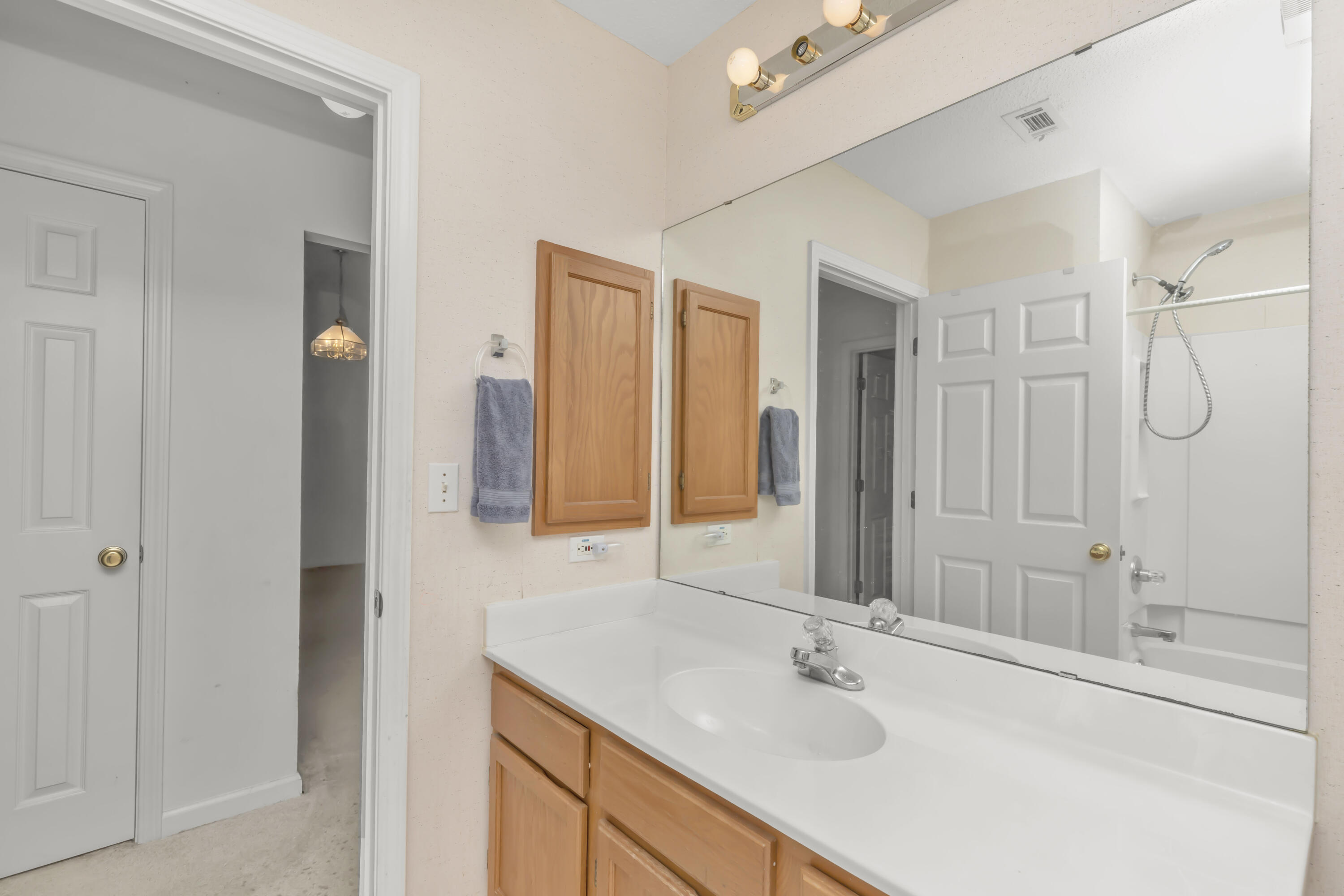 CEDAR RIDGE - Residential