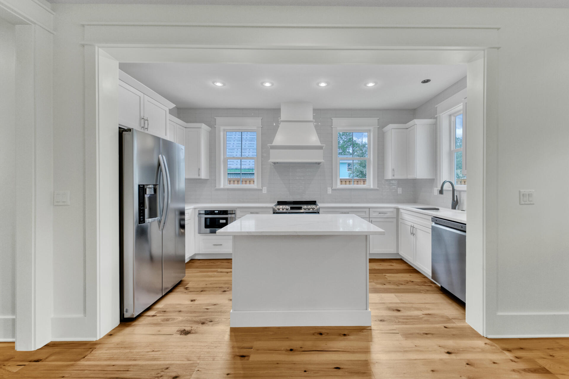 EMERALD SHORES - Residential