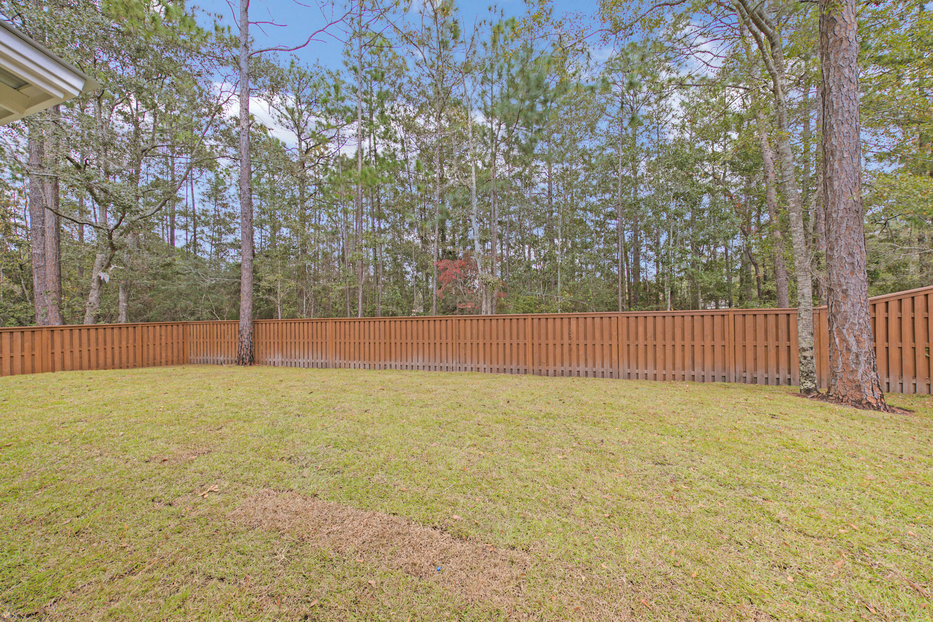 EMERALD SHORES - Residential