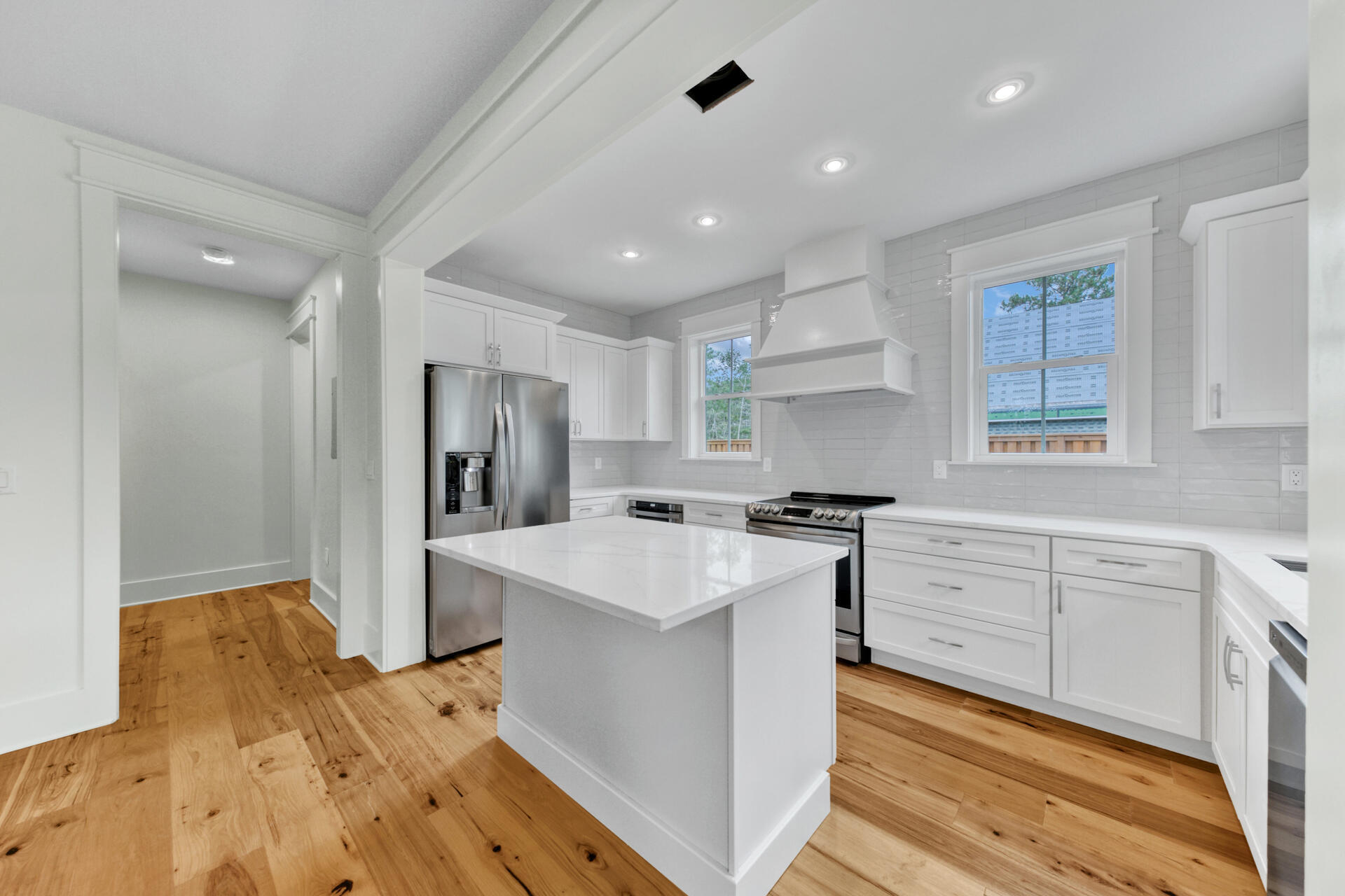 EMERALD SHORES - Residential