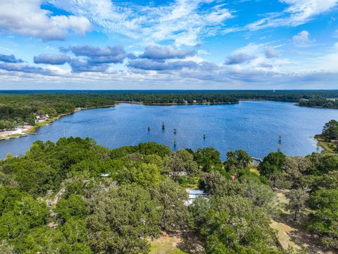 211 Holland Drive DeFuniak Springs FL 32433