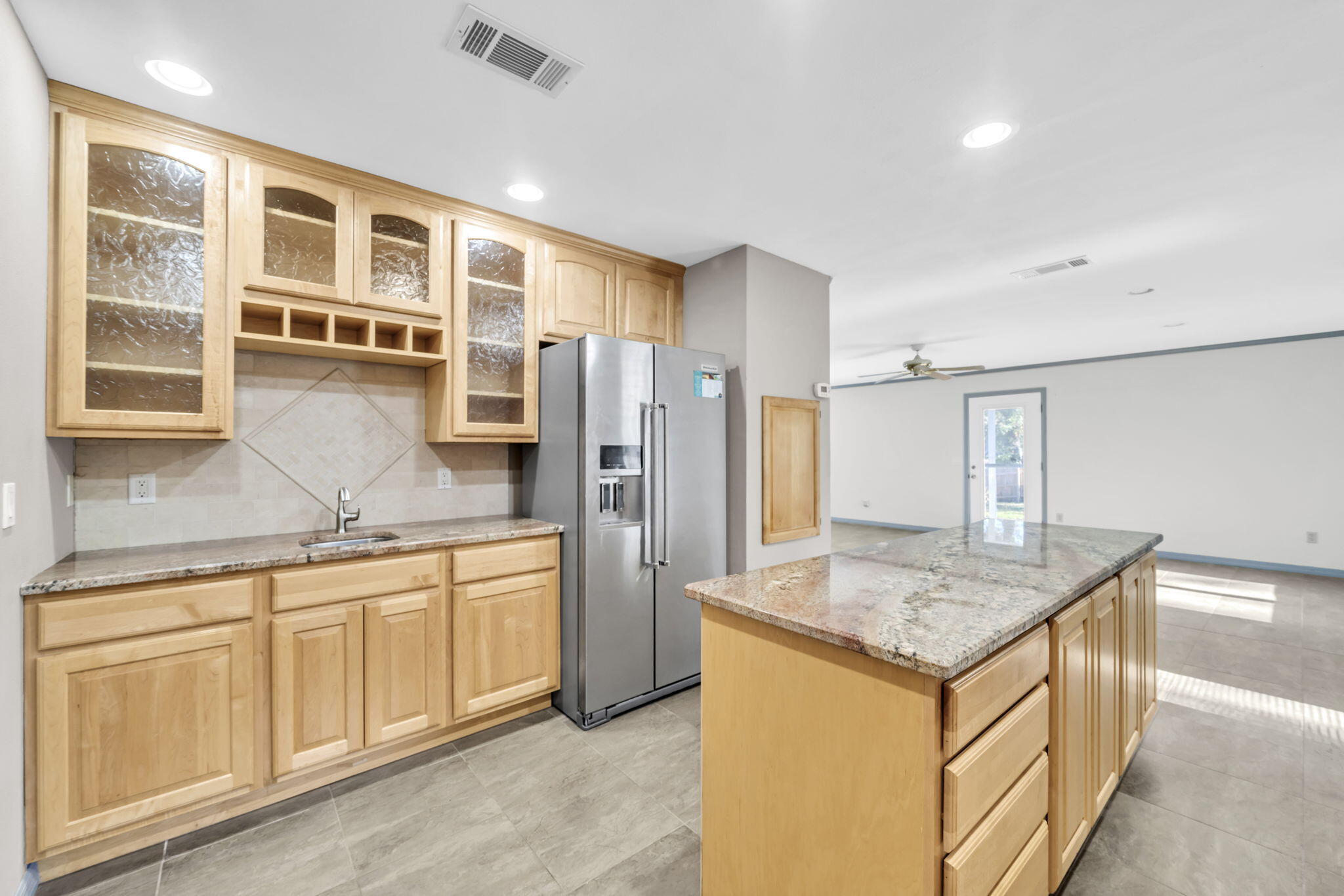 HOLLEY FAMILY PH 2 - Residential