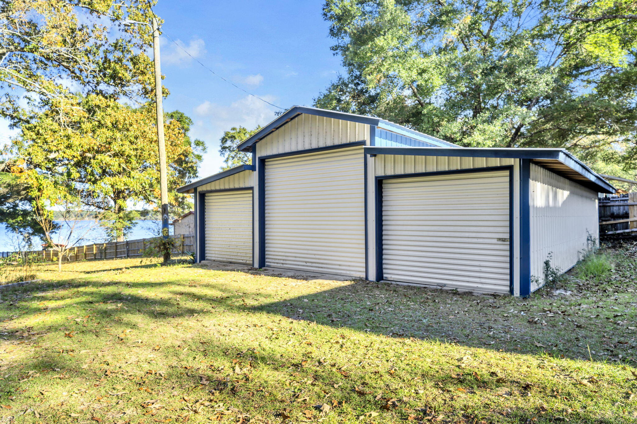 HOLLEY FAMILY PH 2 - Residential