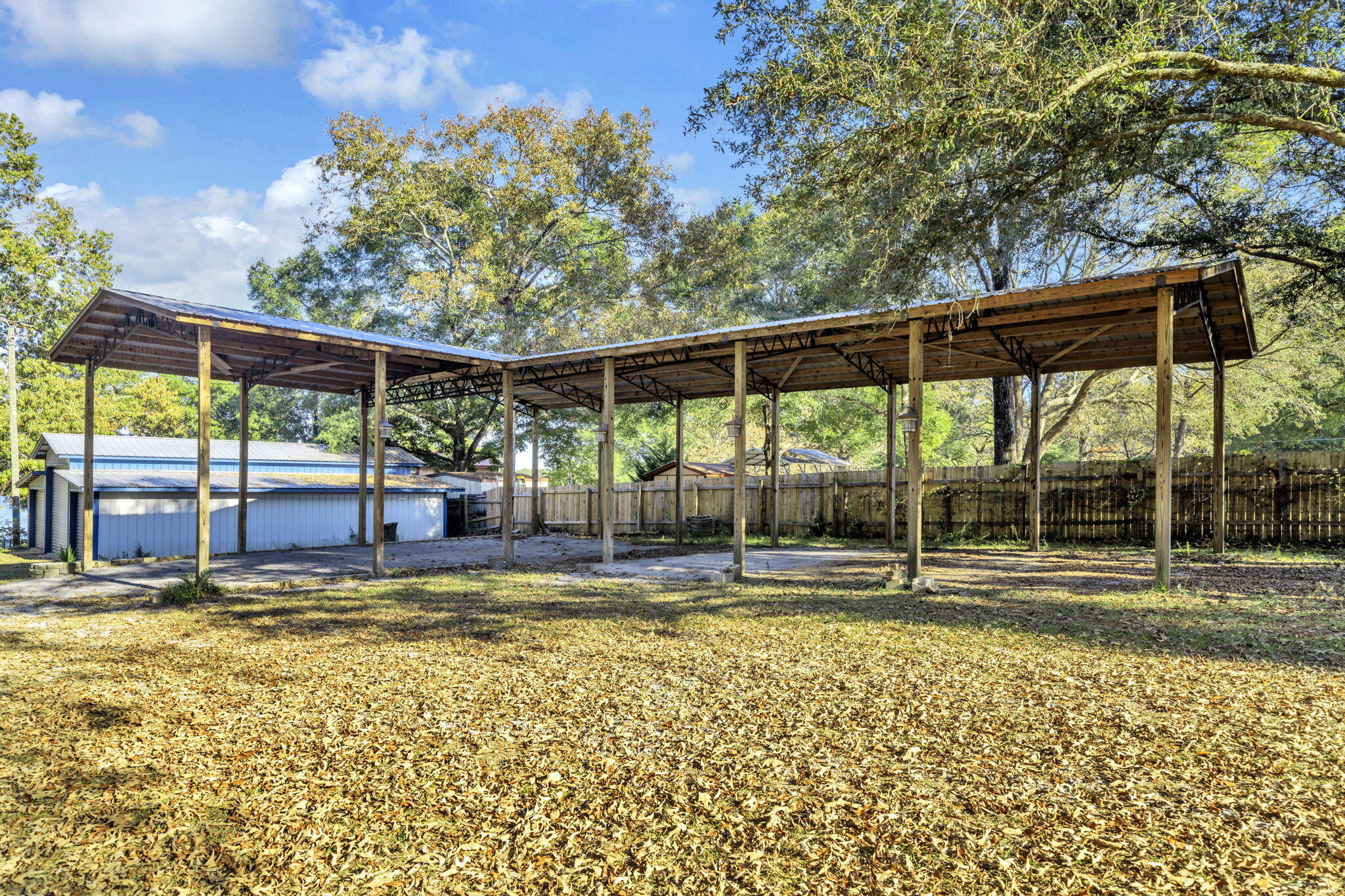 HOLLEY FAMILY PH 2 - Residential