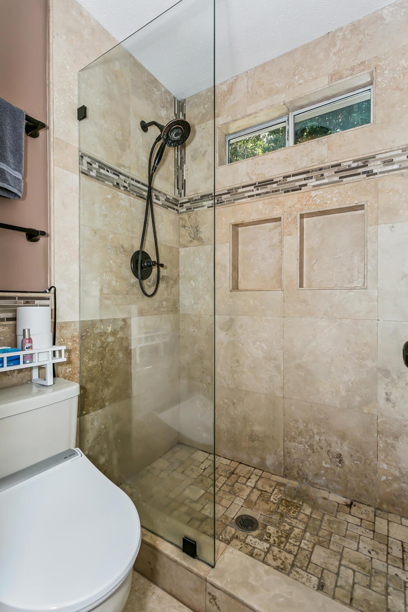 PINEDALE 1ST ADDN - Residential