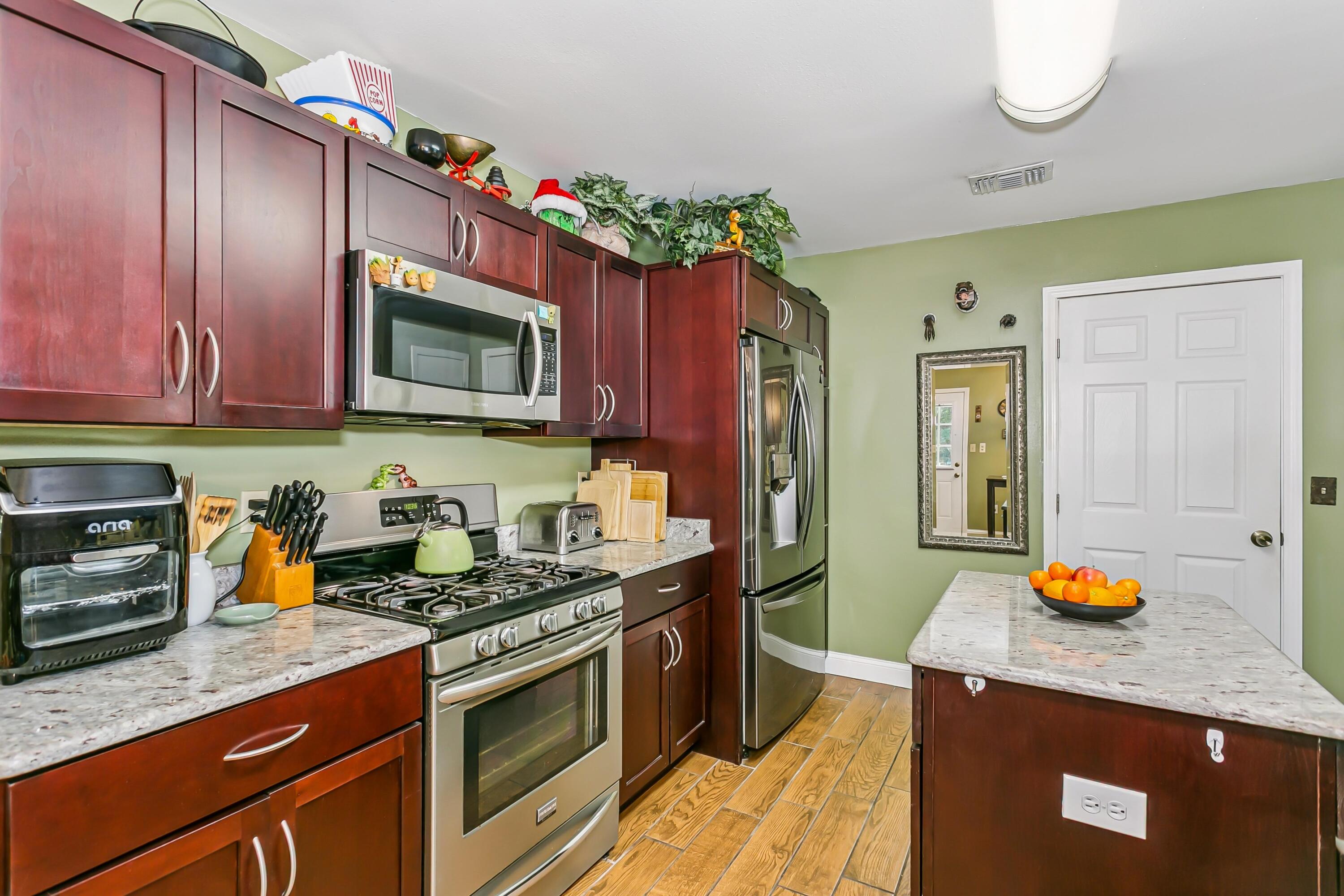 PINEDALE 1ST ADDN - Residential