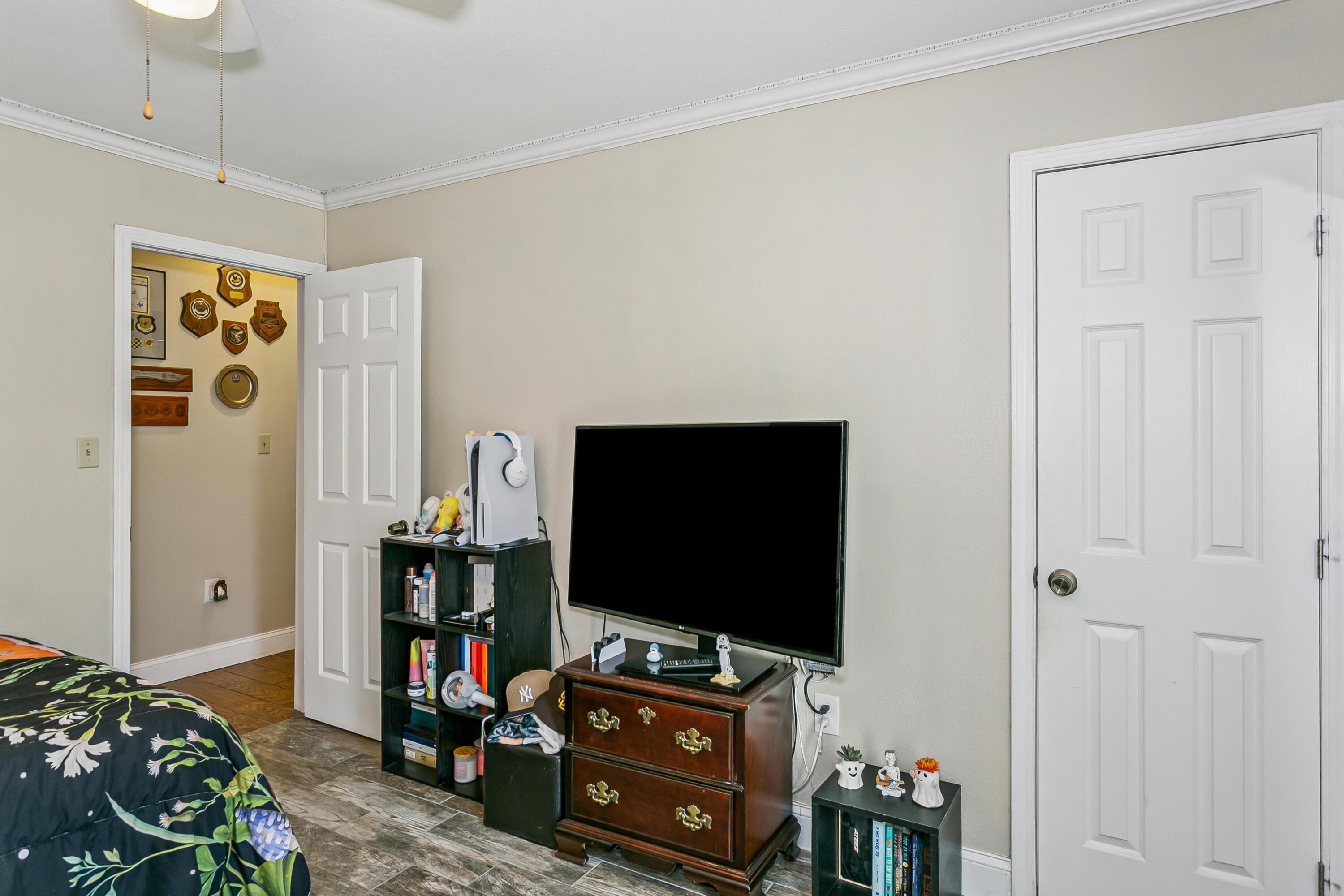 PINEDALE 1ST ADDN - Residential