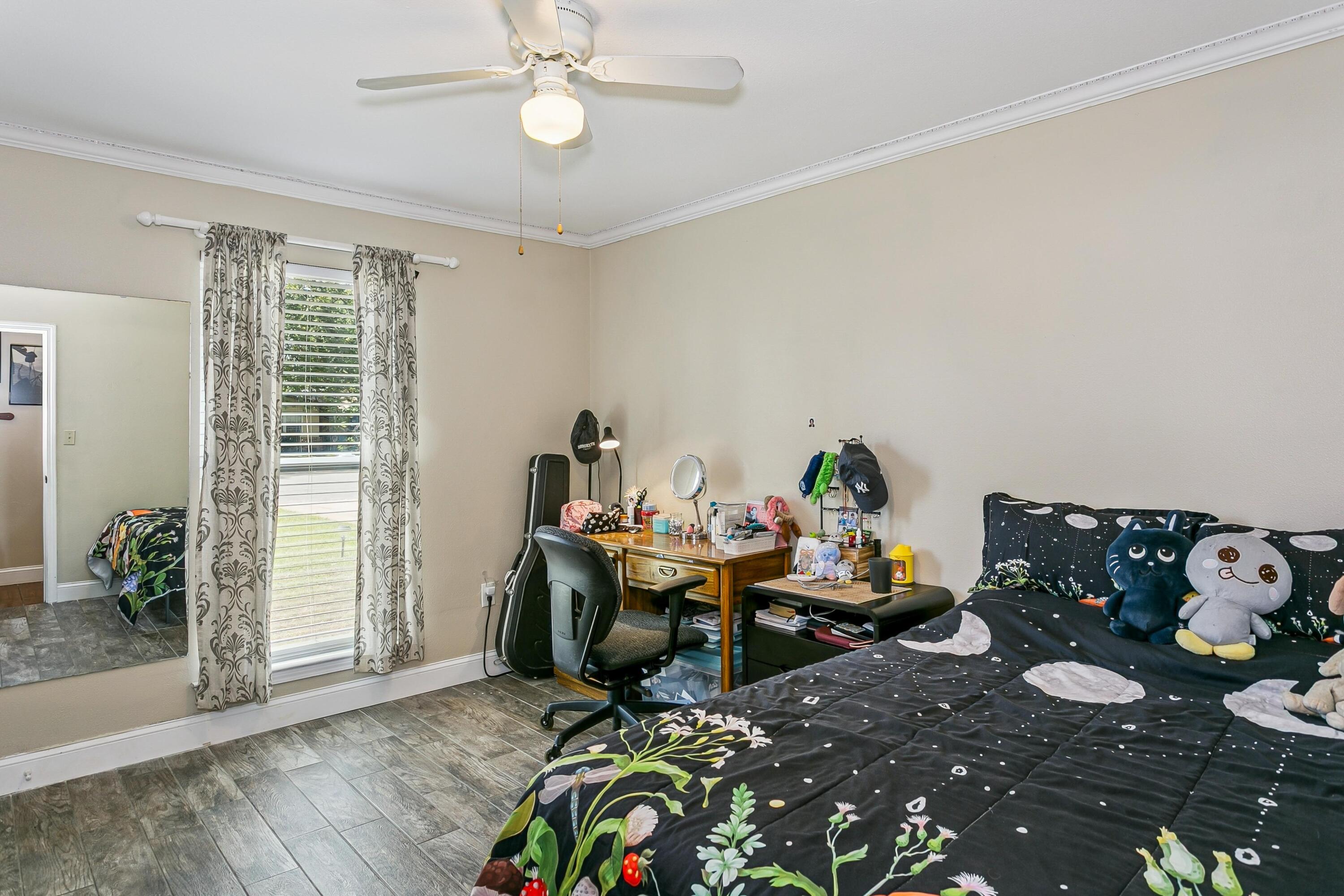 PINEDALE 1ST ADDN - Residential