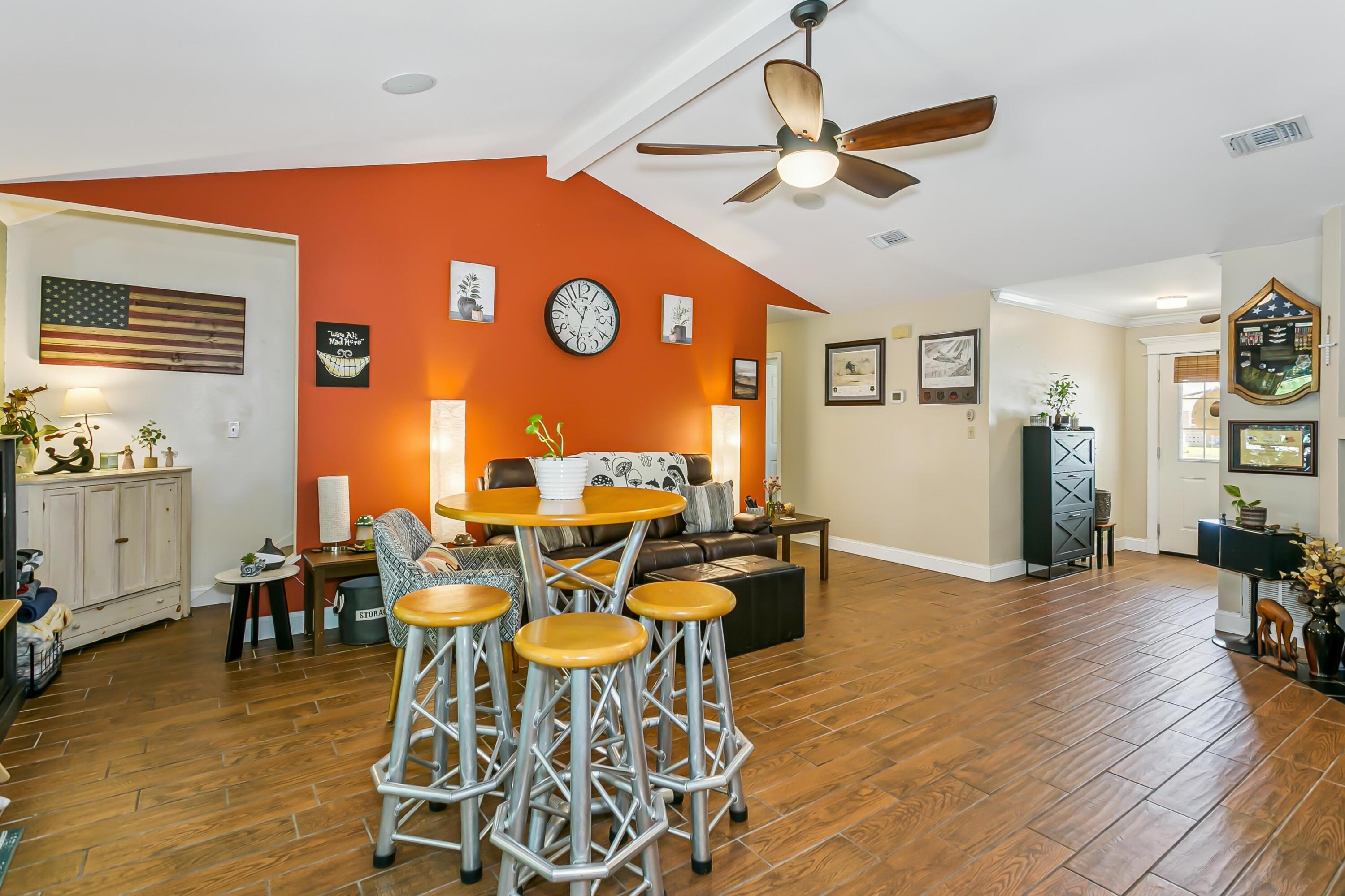 PINEDALE 1ST ADDN - Residential