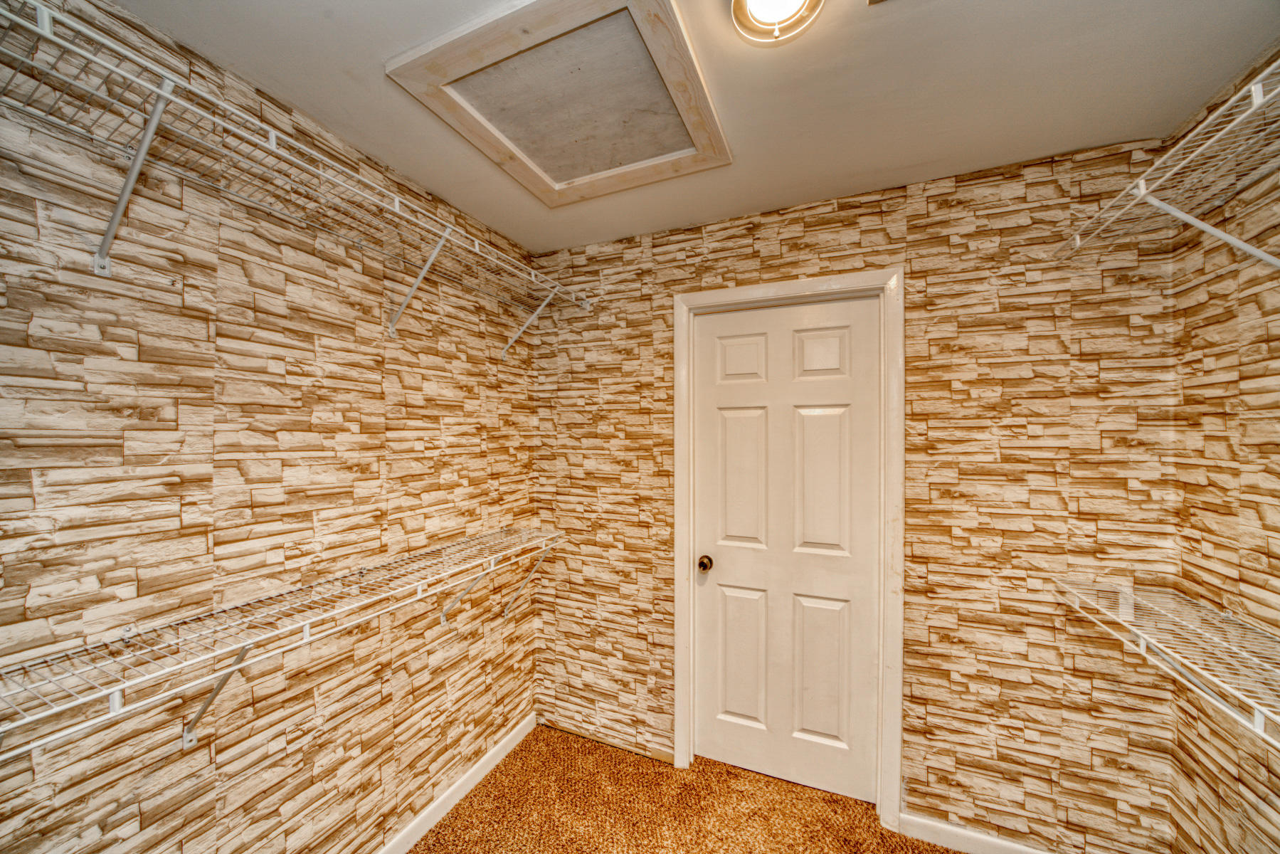 WOODHAM MANOR - Residential