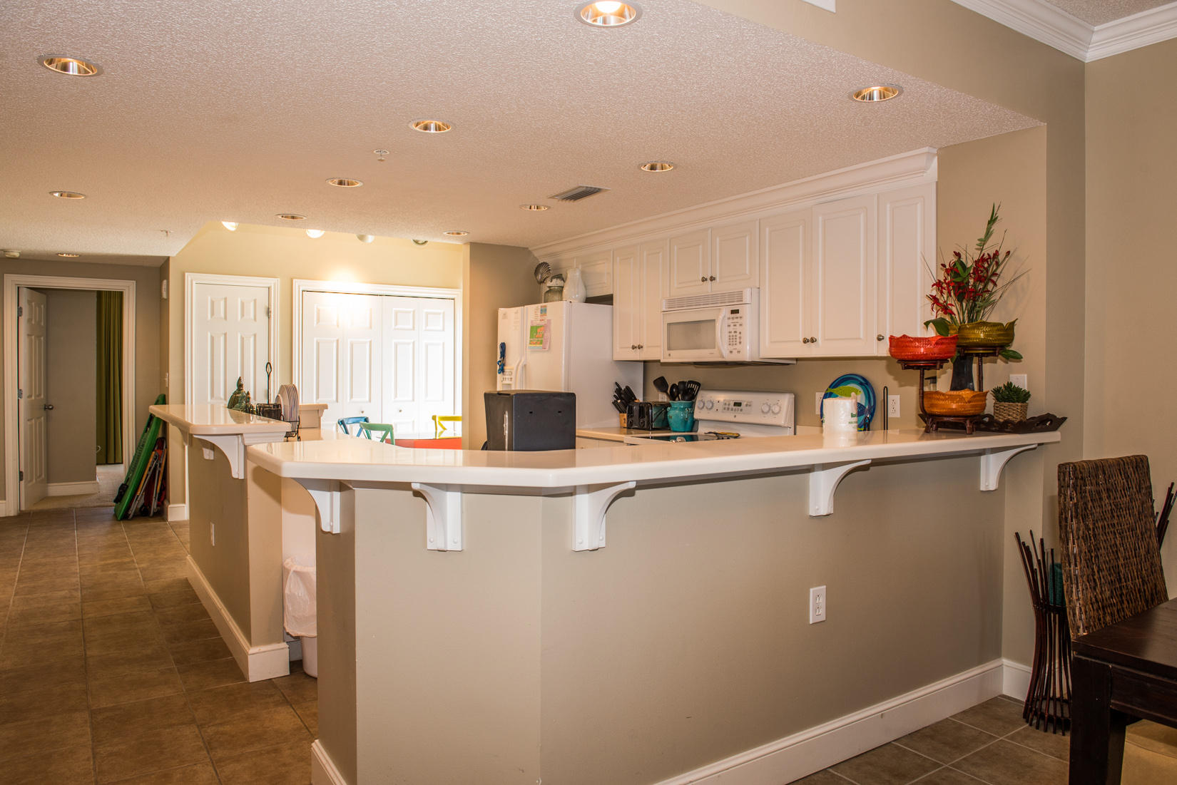 MAJESTIC BEACH TOWERS II - Residential