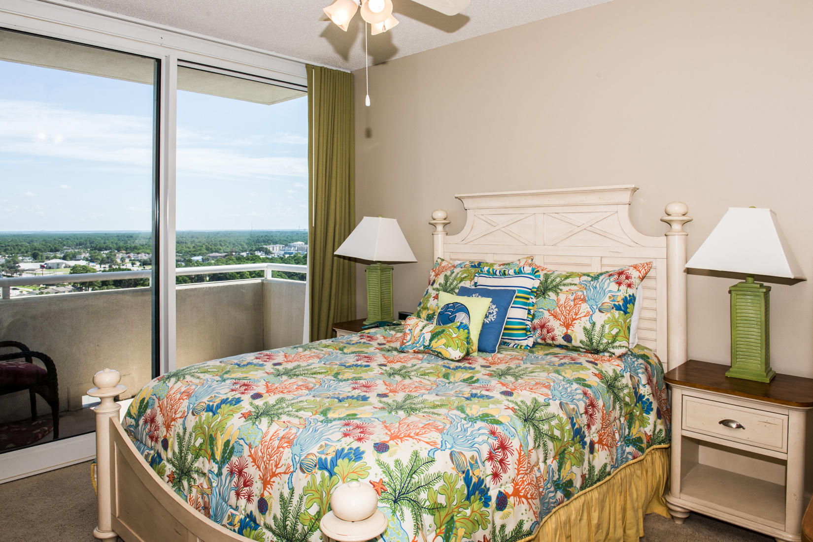 MAJESTIC BEACH TOWERS II - Residential