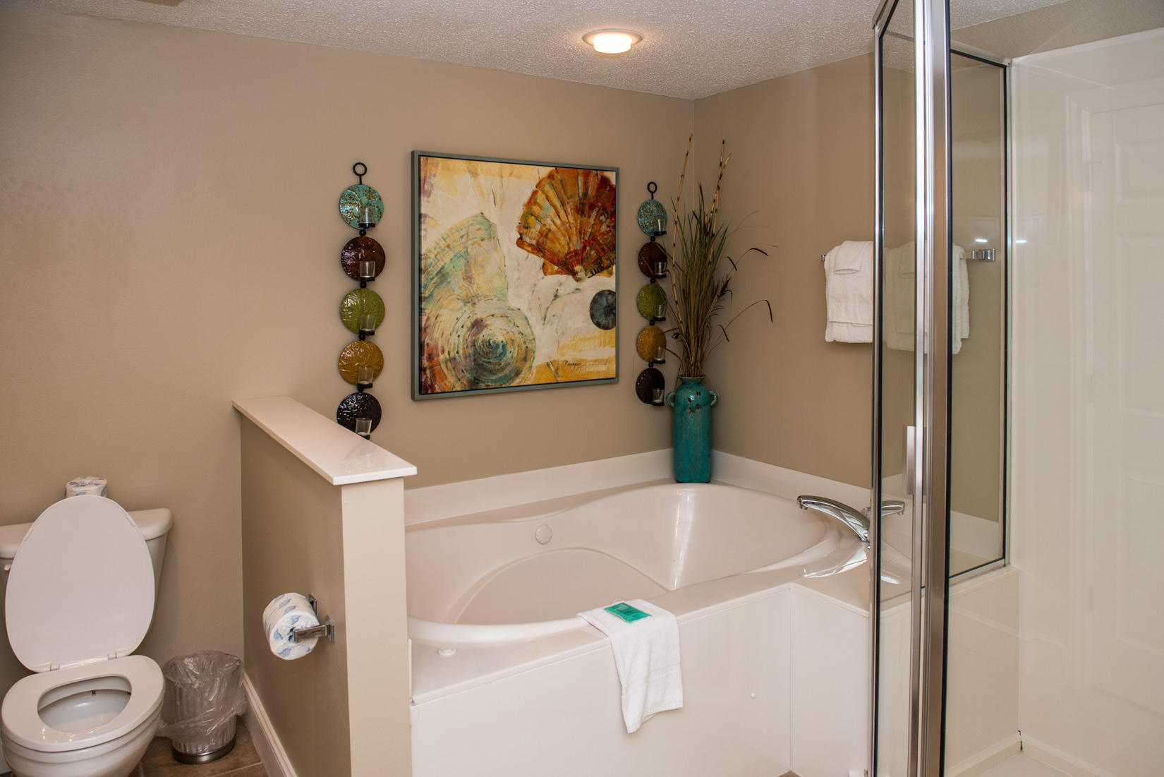 MAJESTIC BEACH TOWERS II - Residential