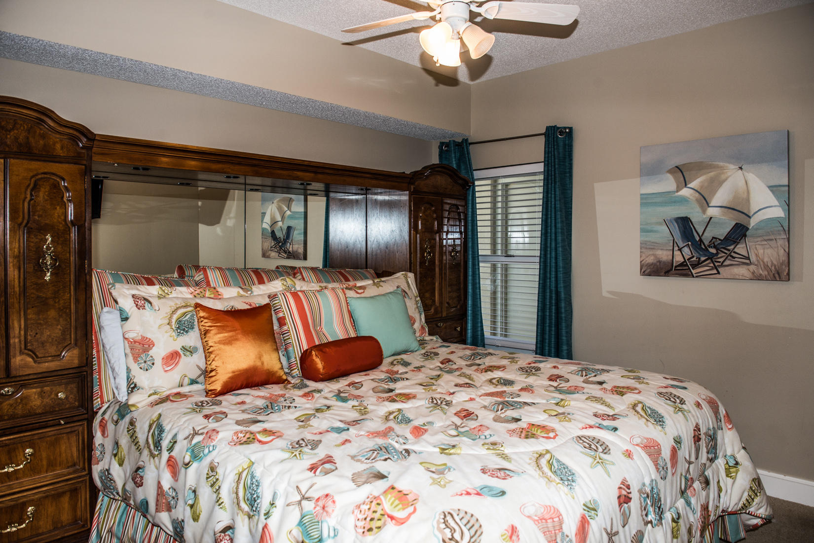 MAJESTIC BEACH TOWERS II - Residential