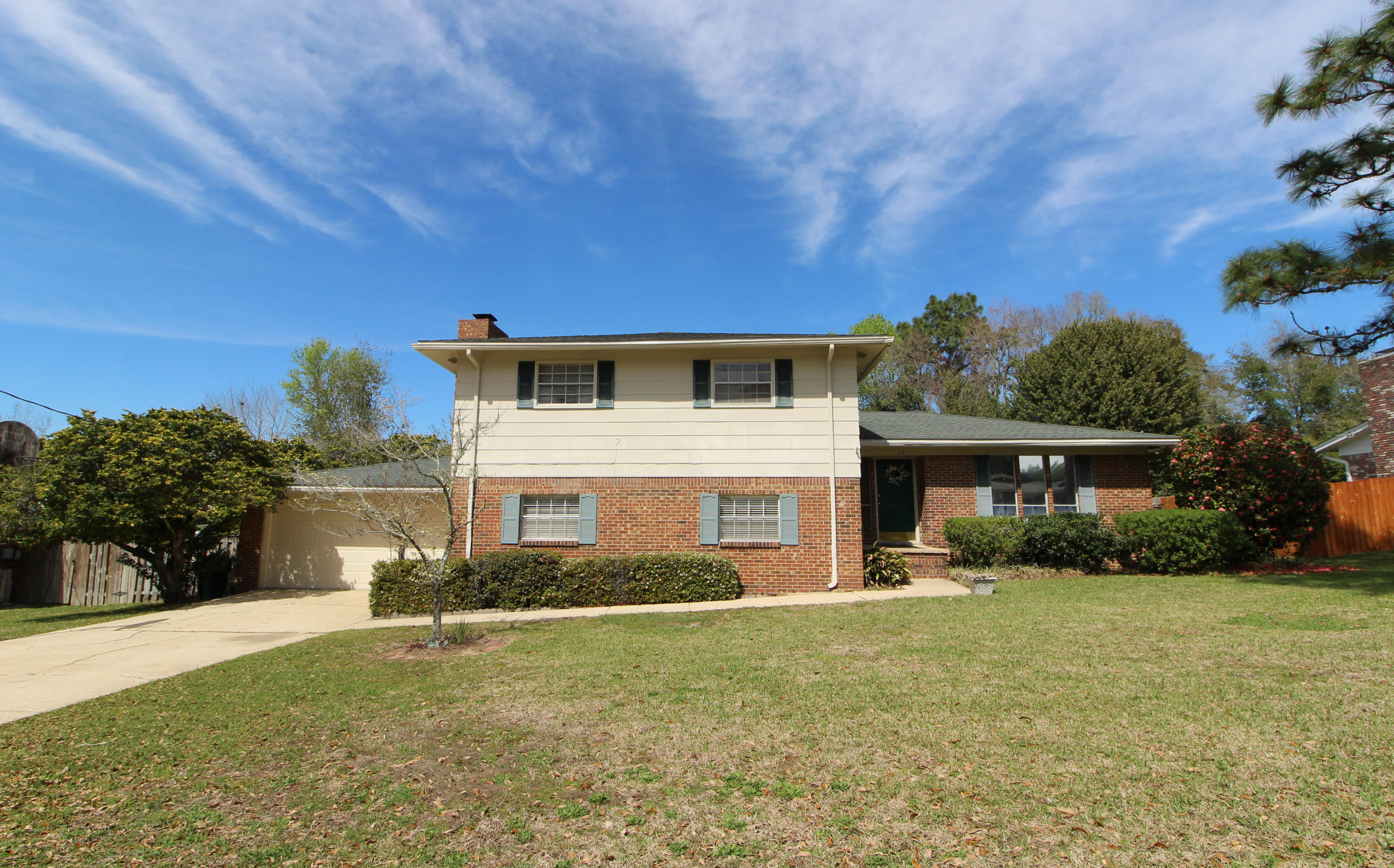 BAYOU POQUITO - Residential