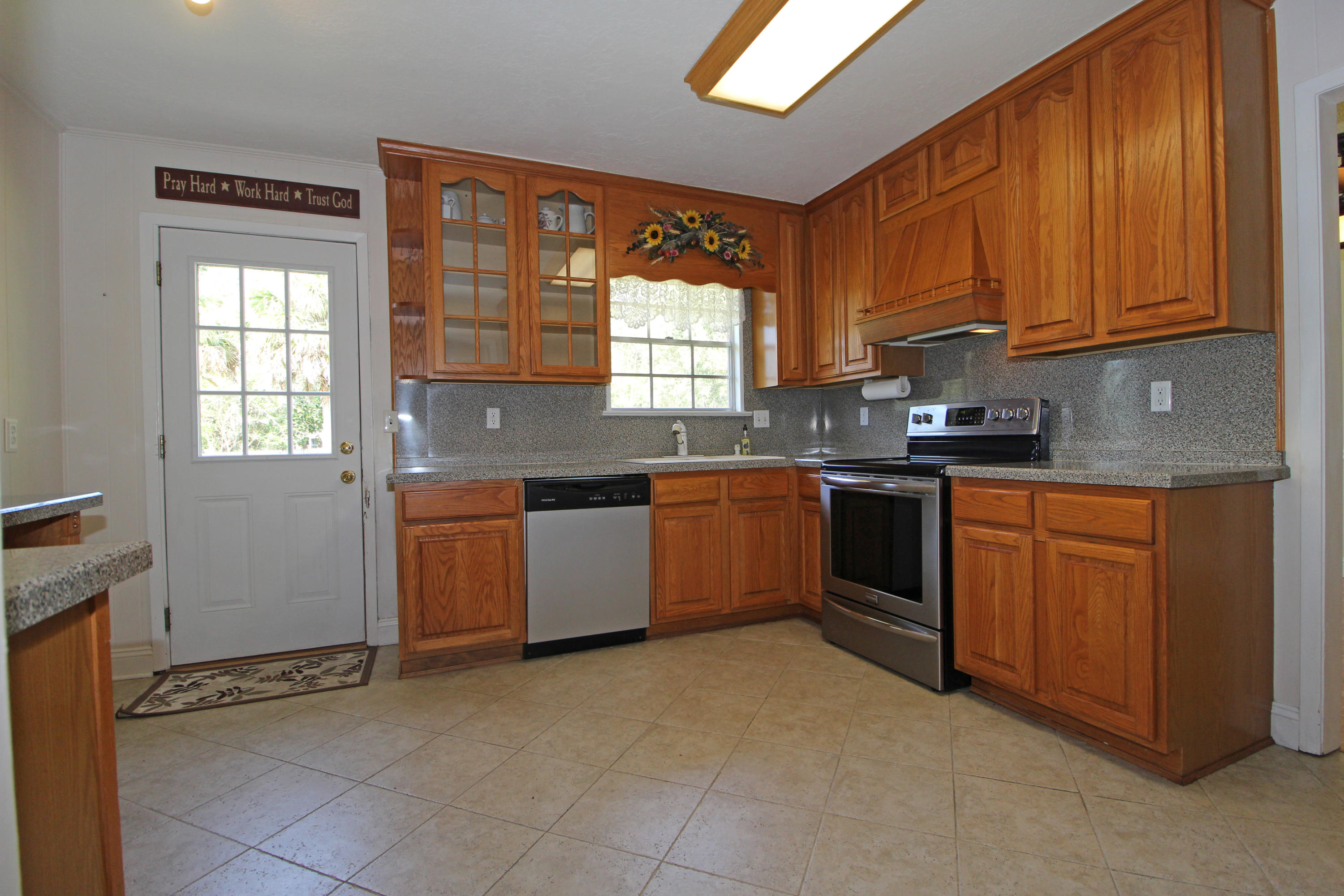 BAYOU POQUITO - Residential