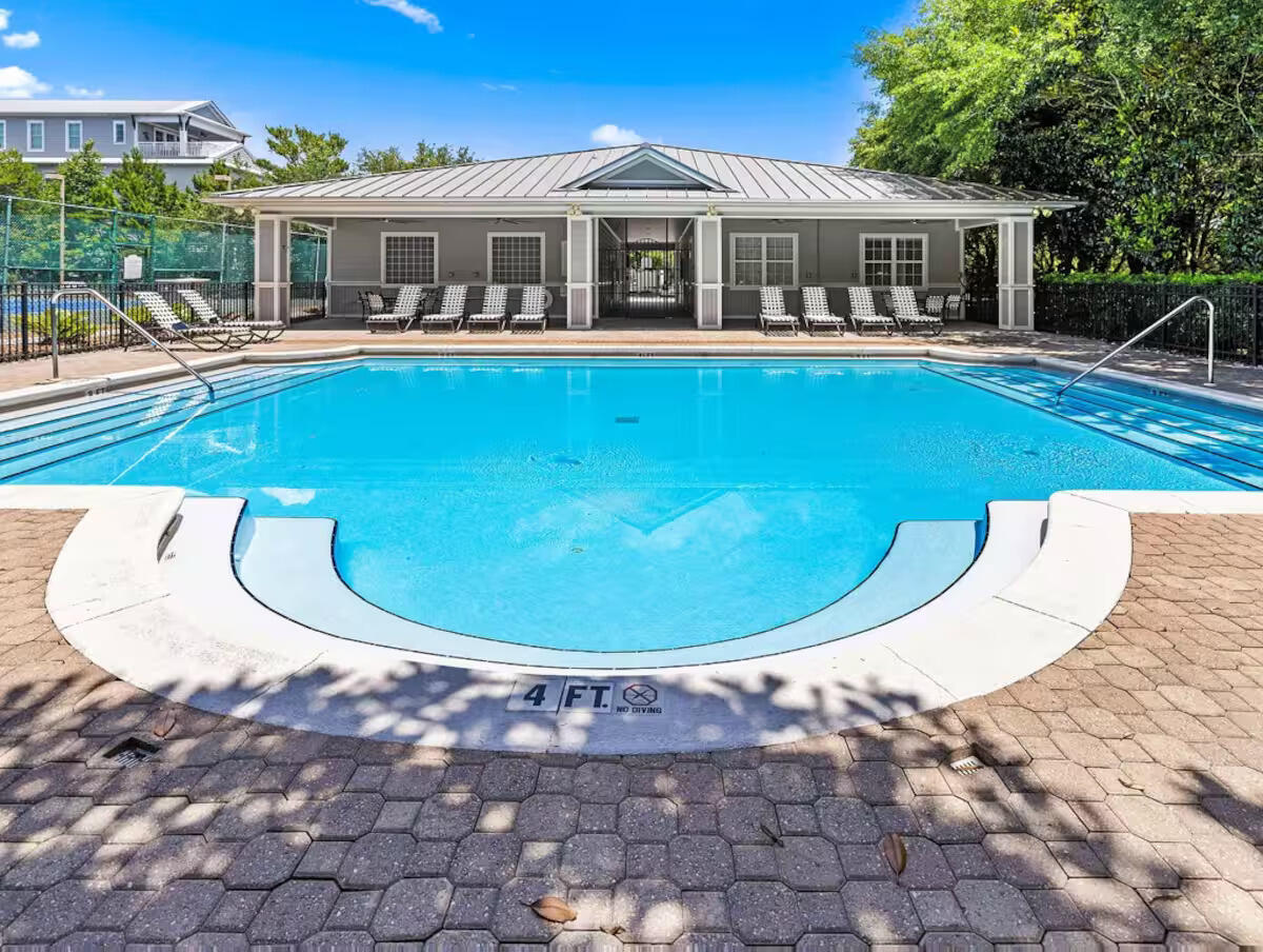 PRESERVE PLACE - Residential