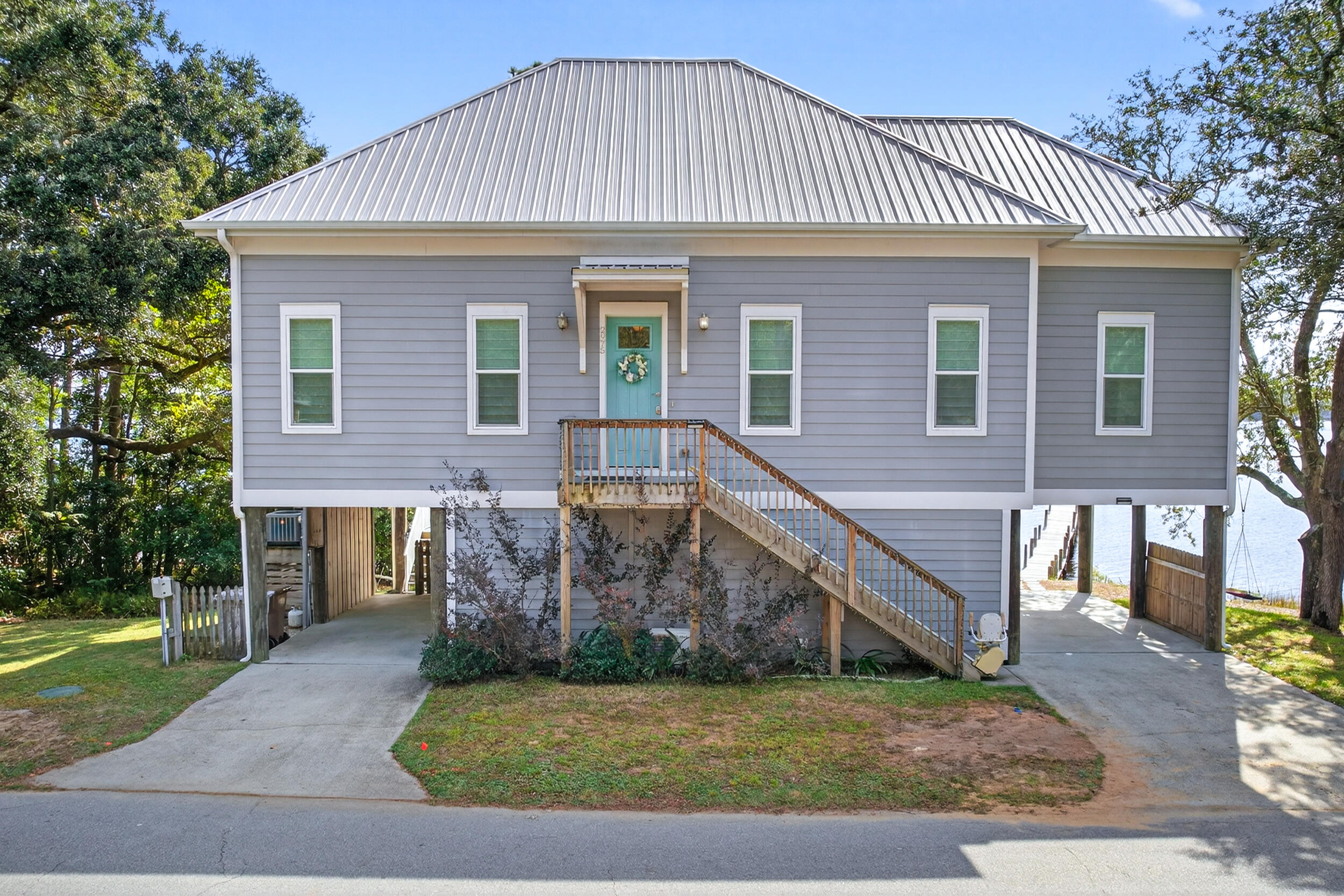 NO RECORDED SUBDIVISION - Residential