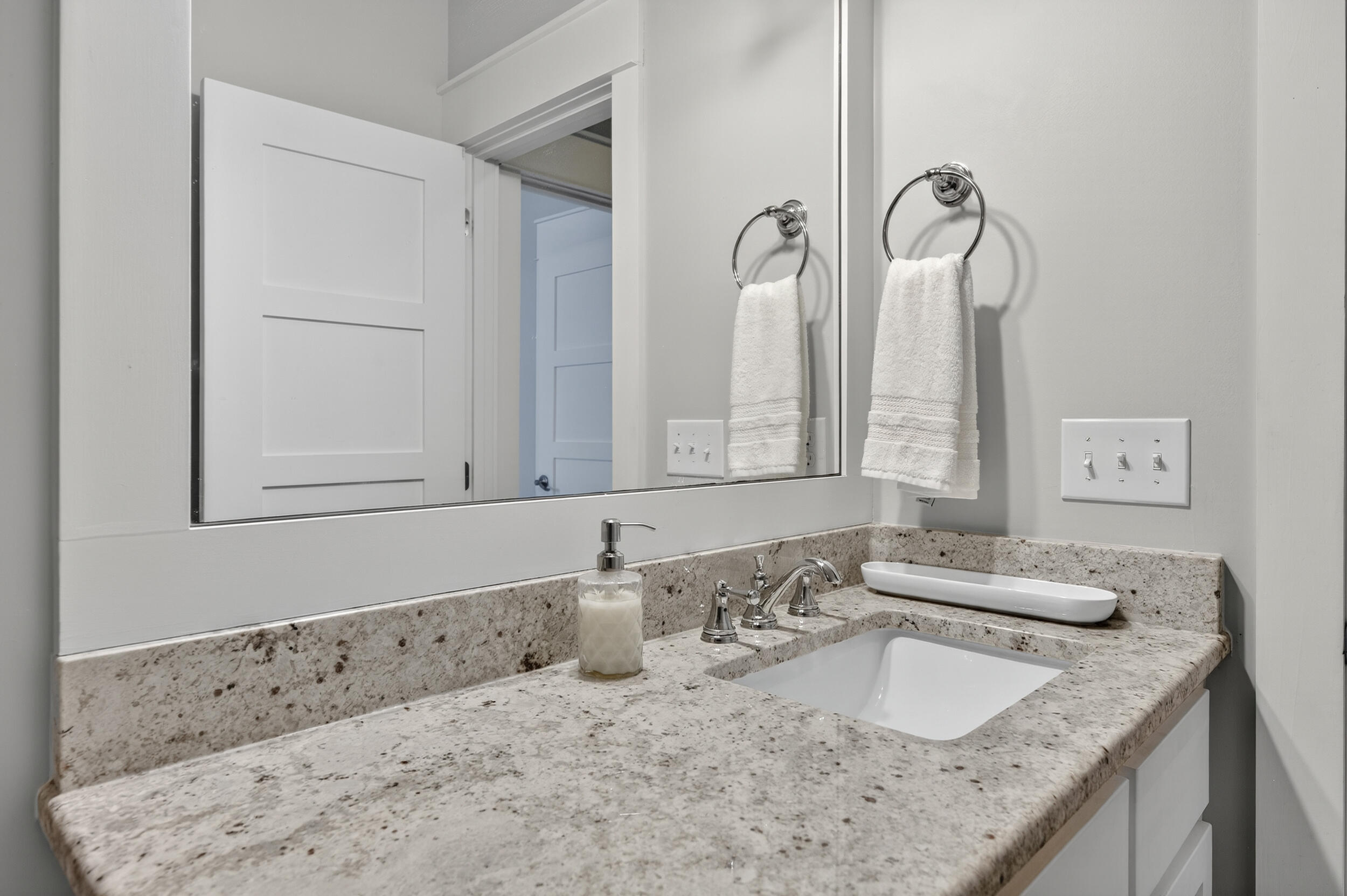 NO RECORDED SUBDIVISION - Residential