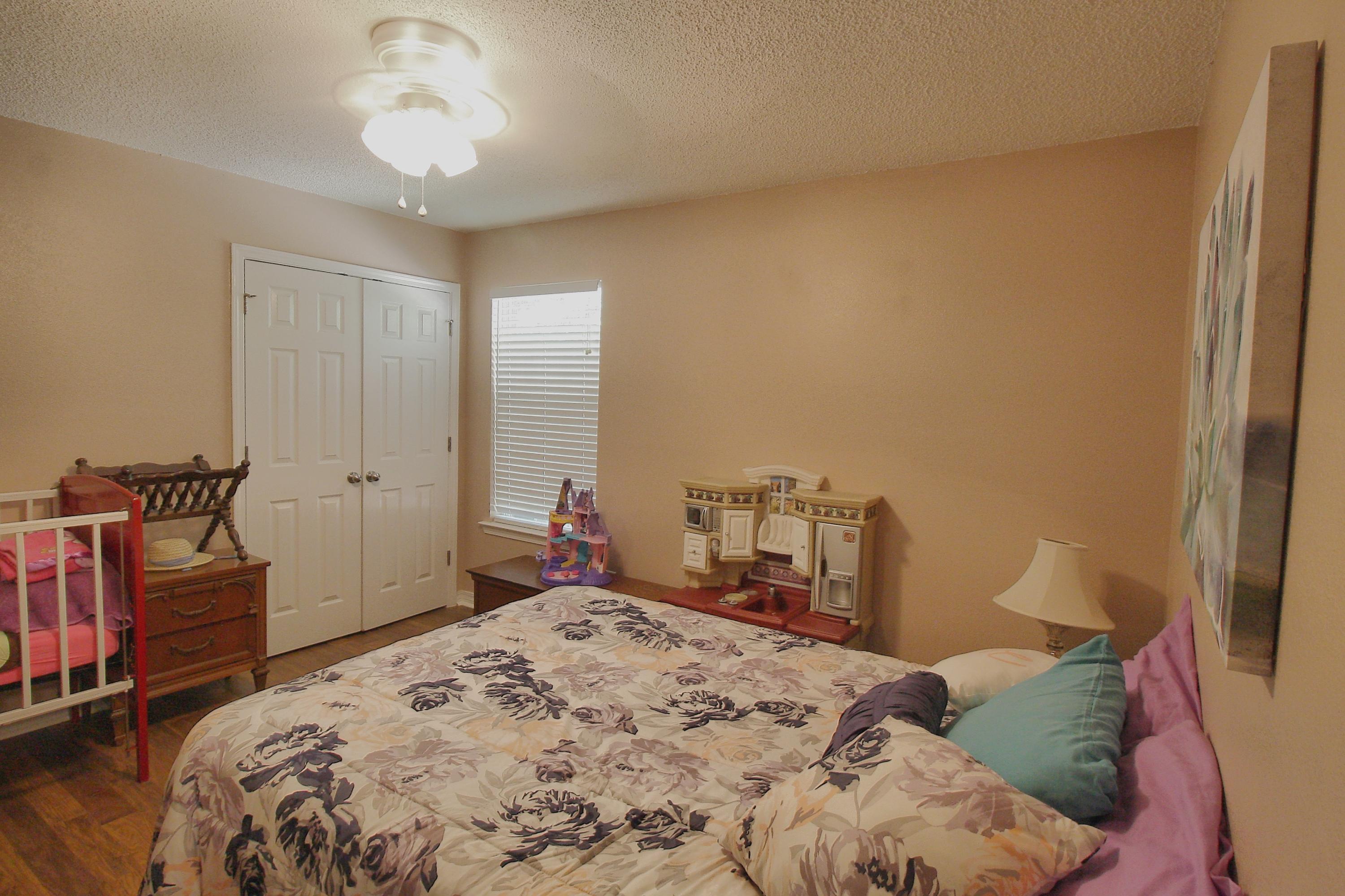 COUNTRY BREEZE ESTATES - Residential