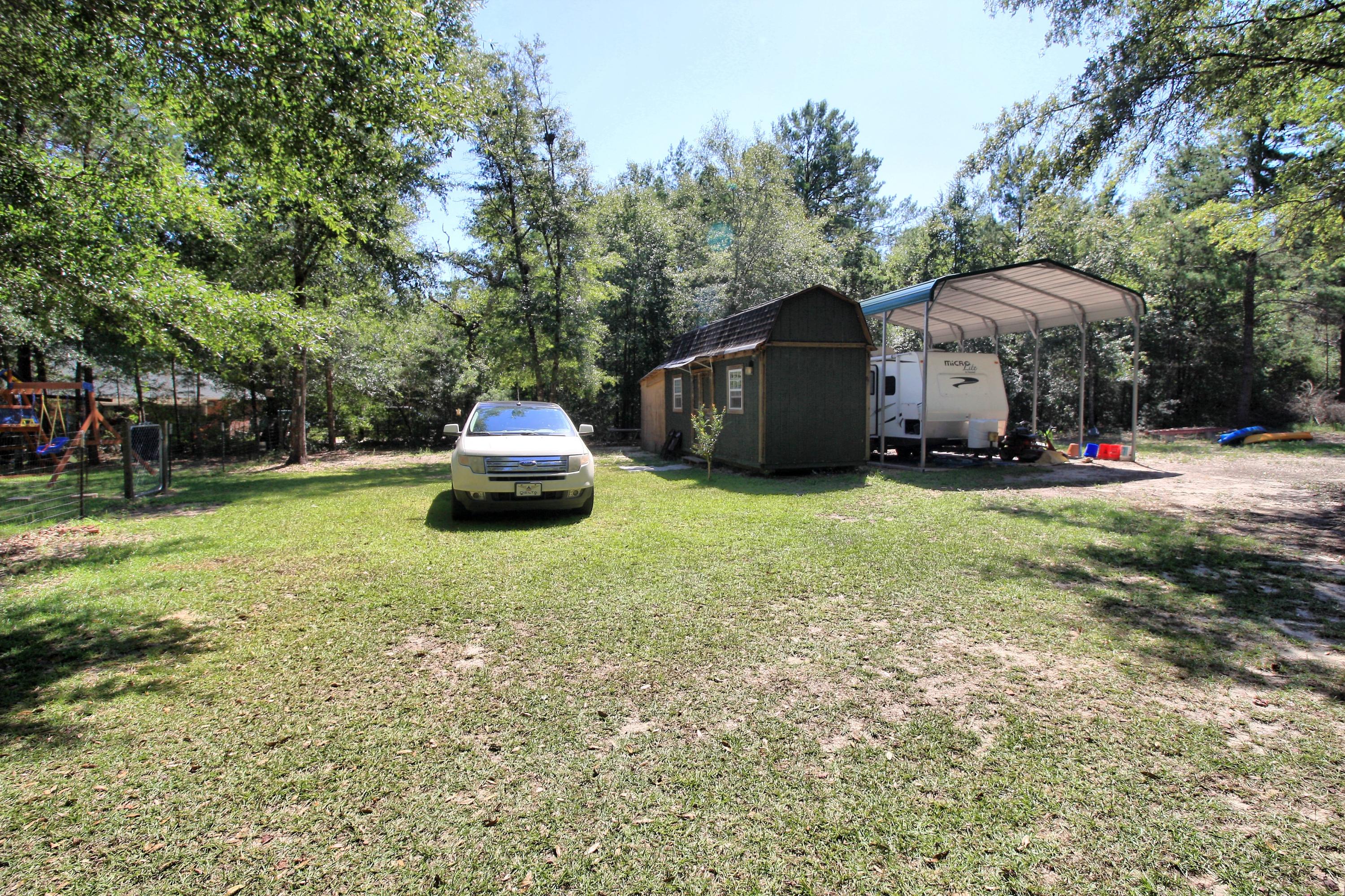 COUNTRY BREEZE ESTATES - Residential