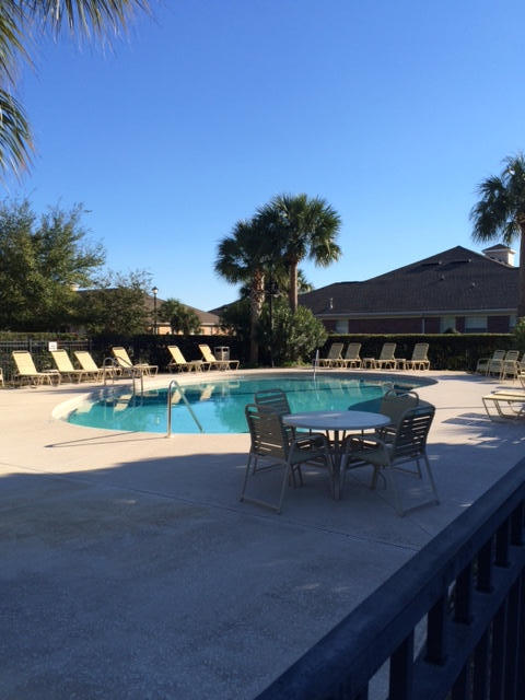 DIAMOND LAKES - Residential