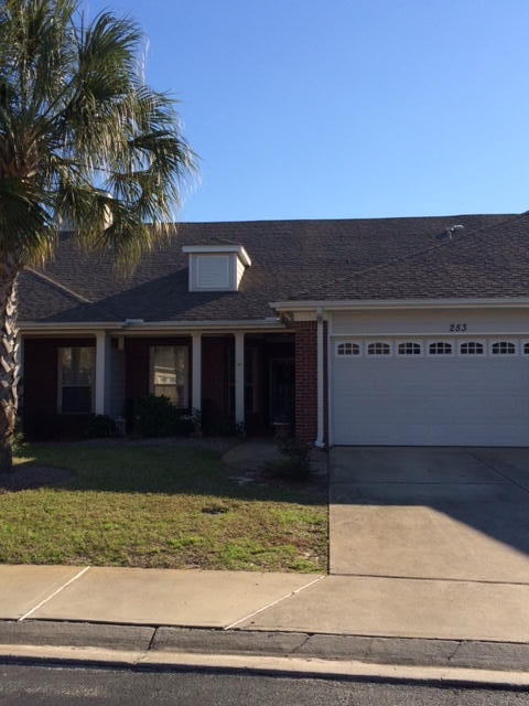 DIAMOND LAKES - Residential