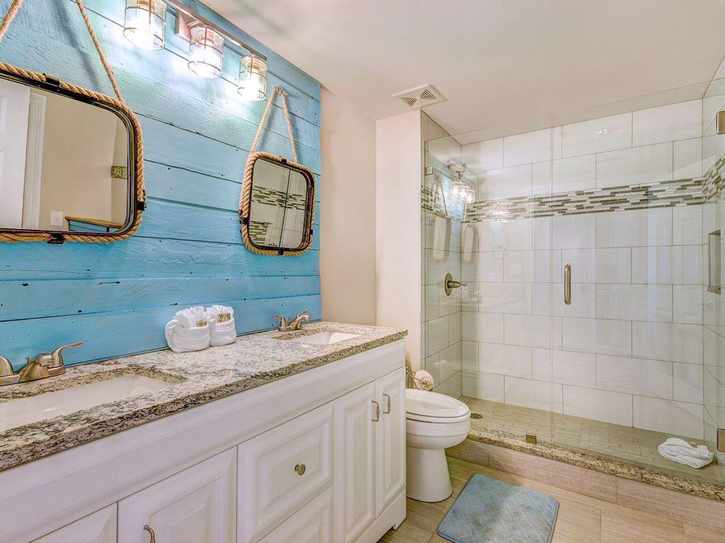 STERLING SHORES - Residential