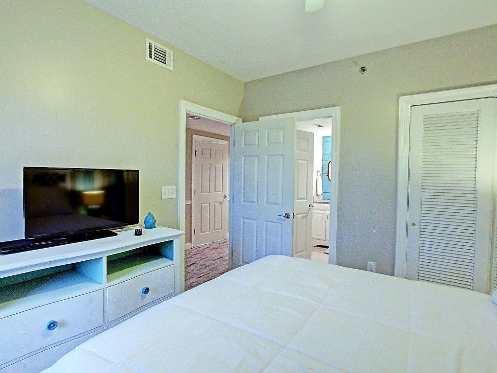 STERLING SHORES - Residential