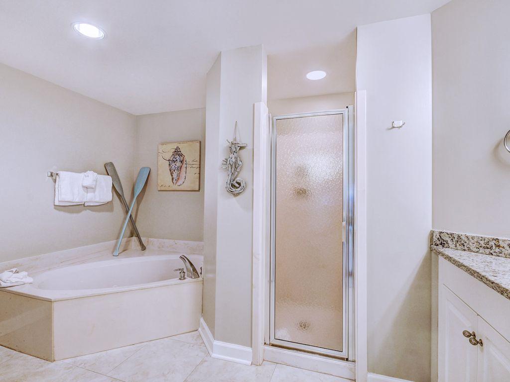 STERLING SHORES - Residential