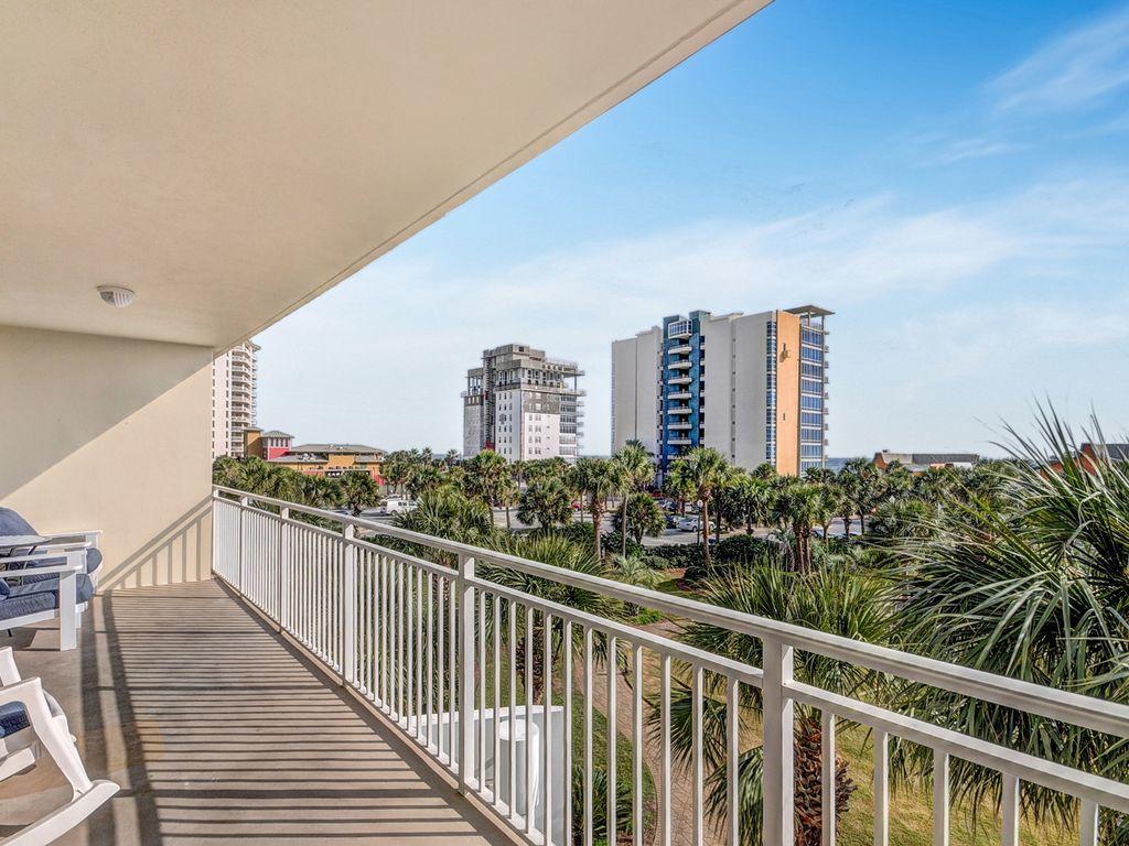 STERLING SHORES - Residential
