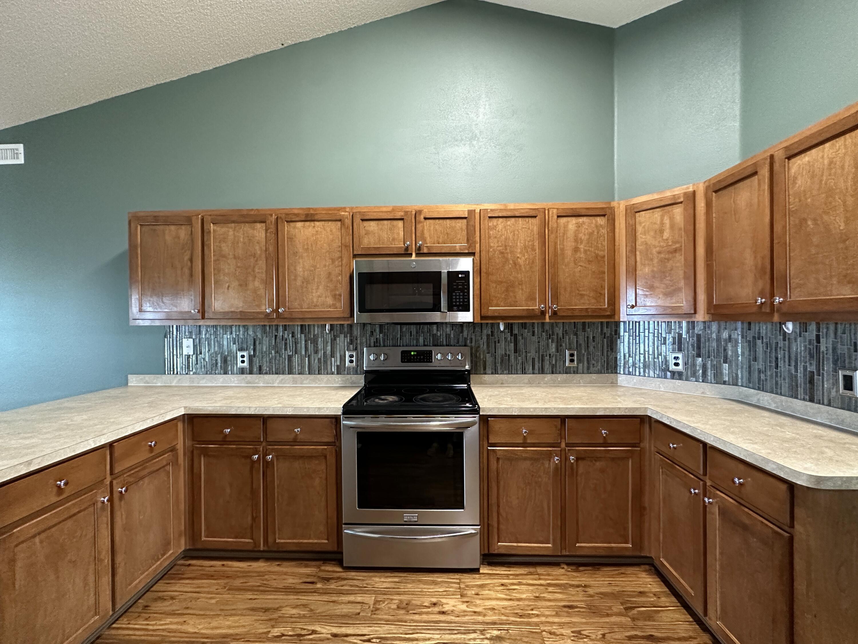 ALICIA PLACE - Residential Lease