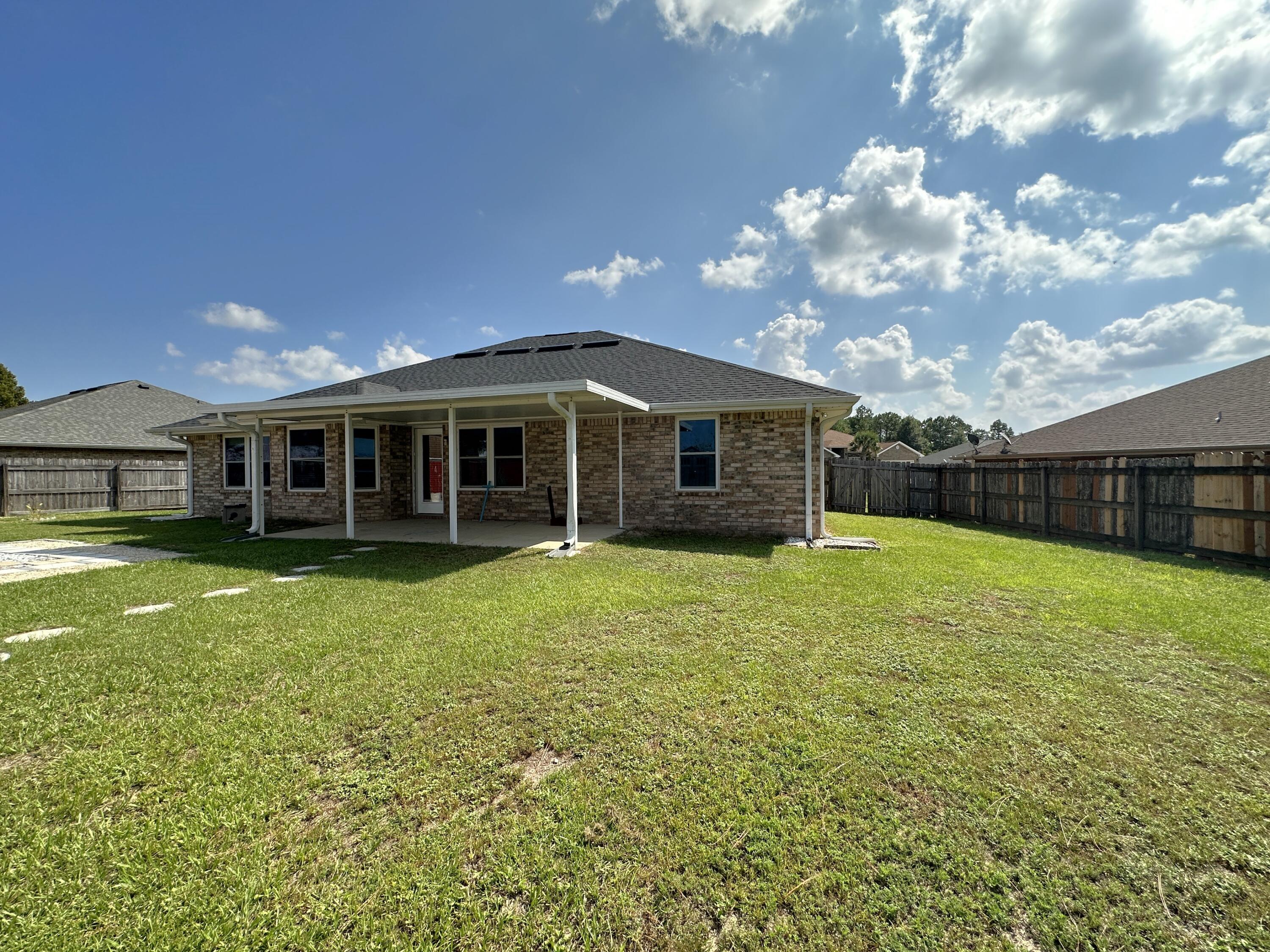 ALICIA PLACE - Residential Lease