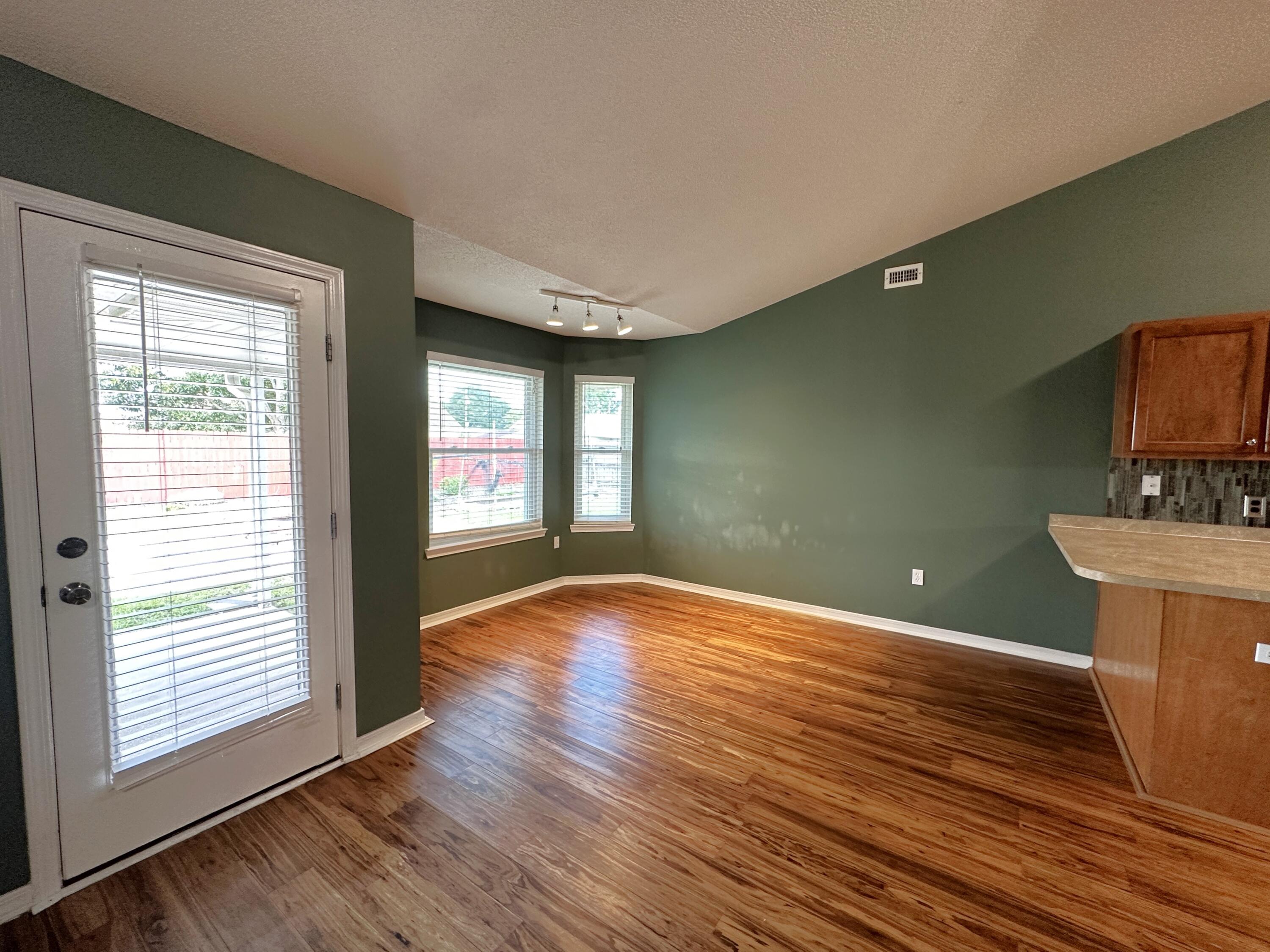 ALICIA PLACE - Residential Lease