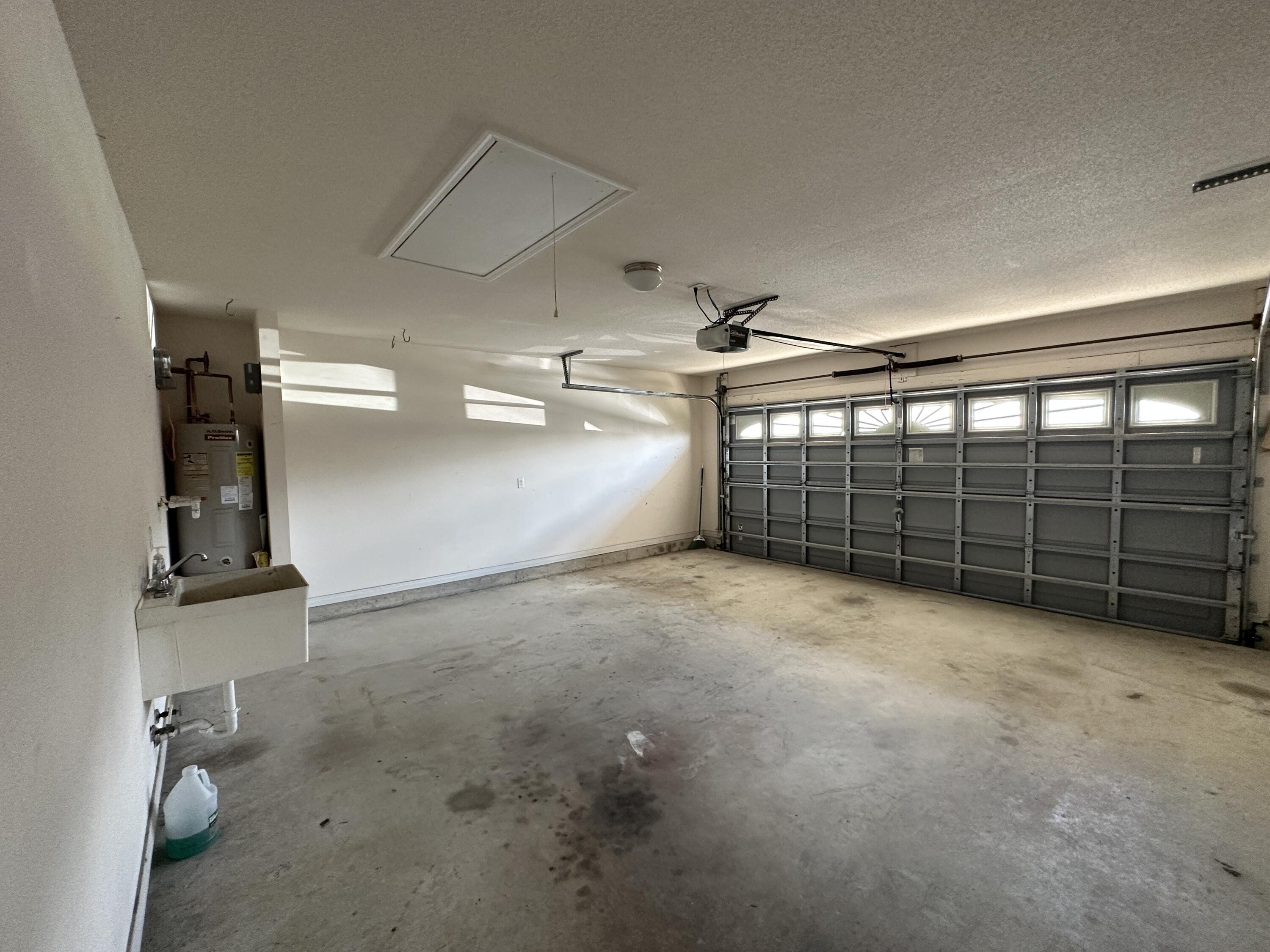 ALICIA PLACE - Residential Lease