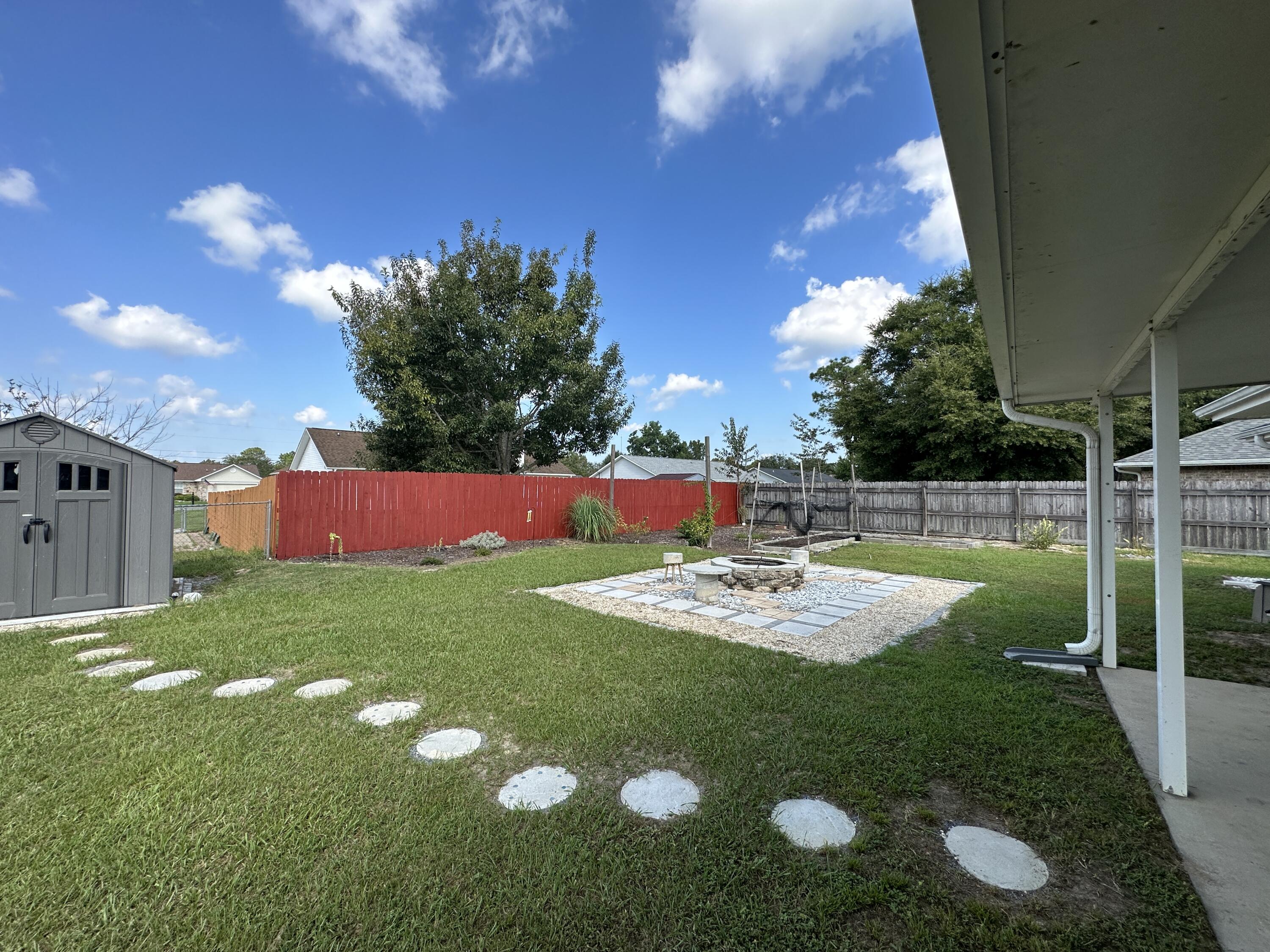 ALICIA PLACE - Residential Lease