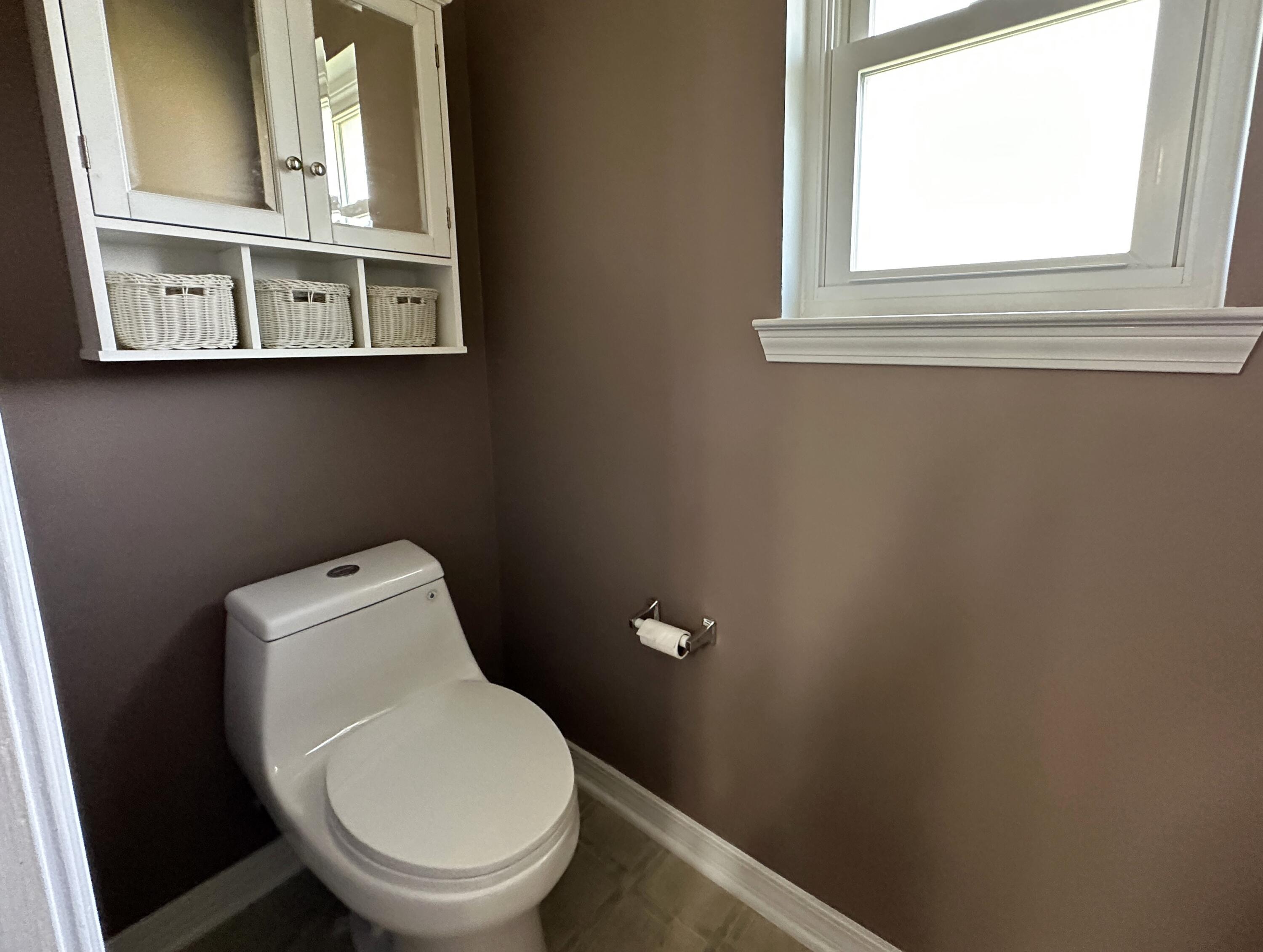 ALICIA PLACE - Residential Lease