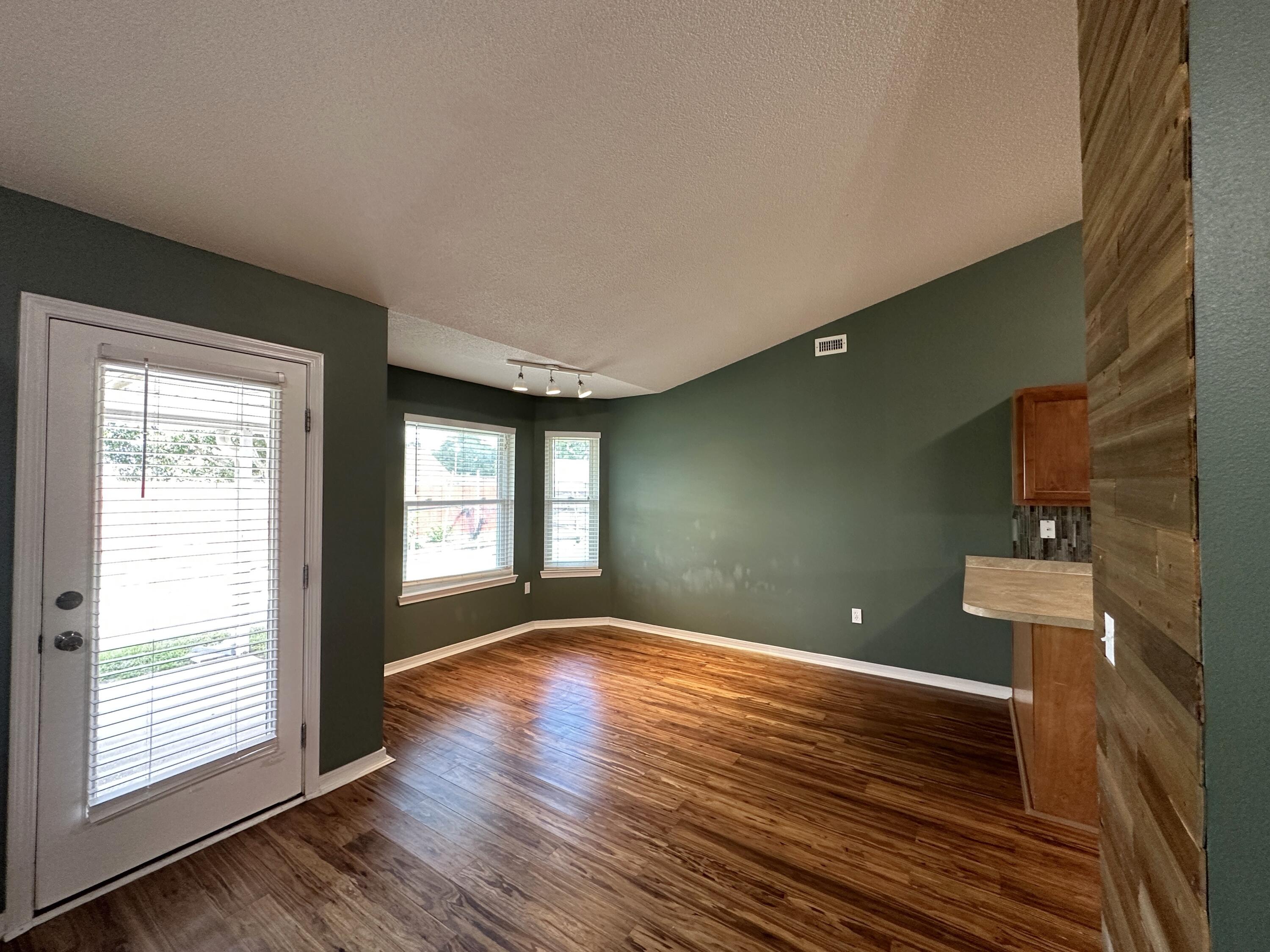 ALICIA PLACE - Residential Lease