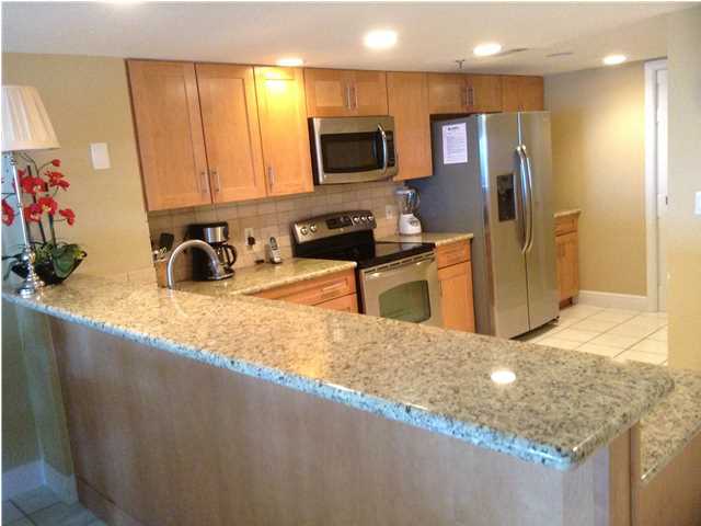 DESTIN TOWERS CONDO - Residential