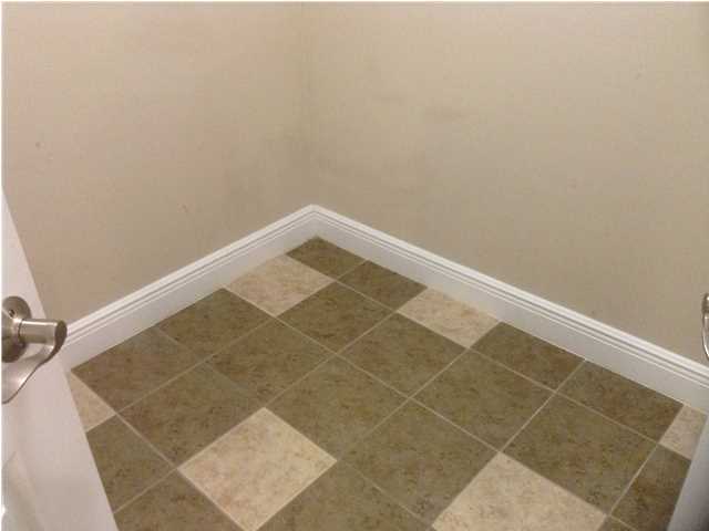 DESTIN TOWERS CONDO - Residential