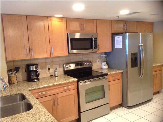 DESTIN TOWERS CONDO - Residential