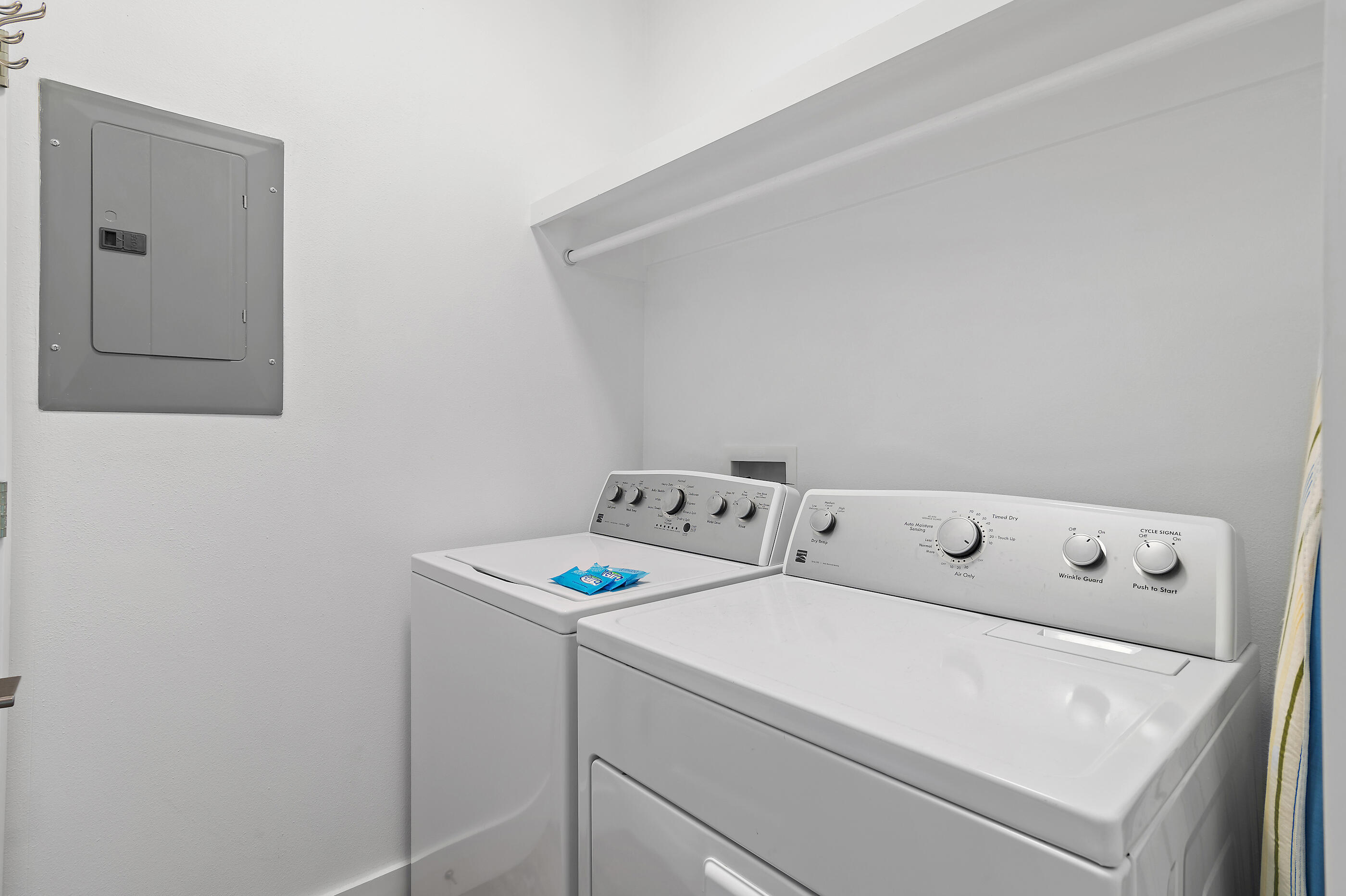 SUGAR SAND LANE - Residential